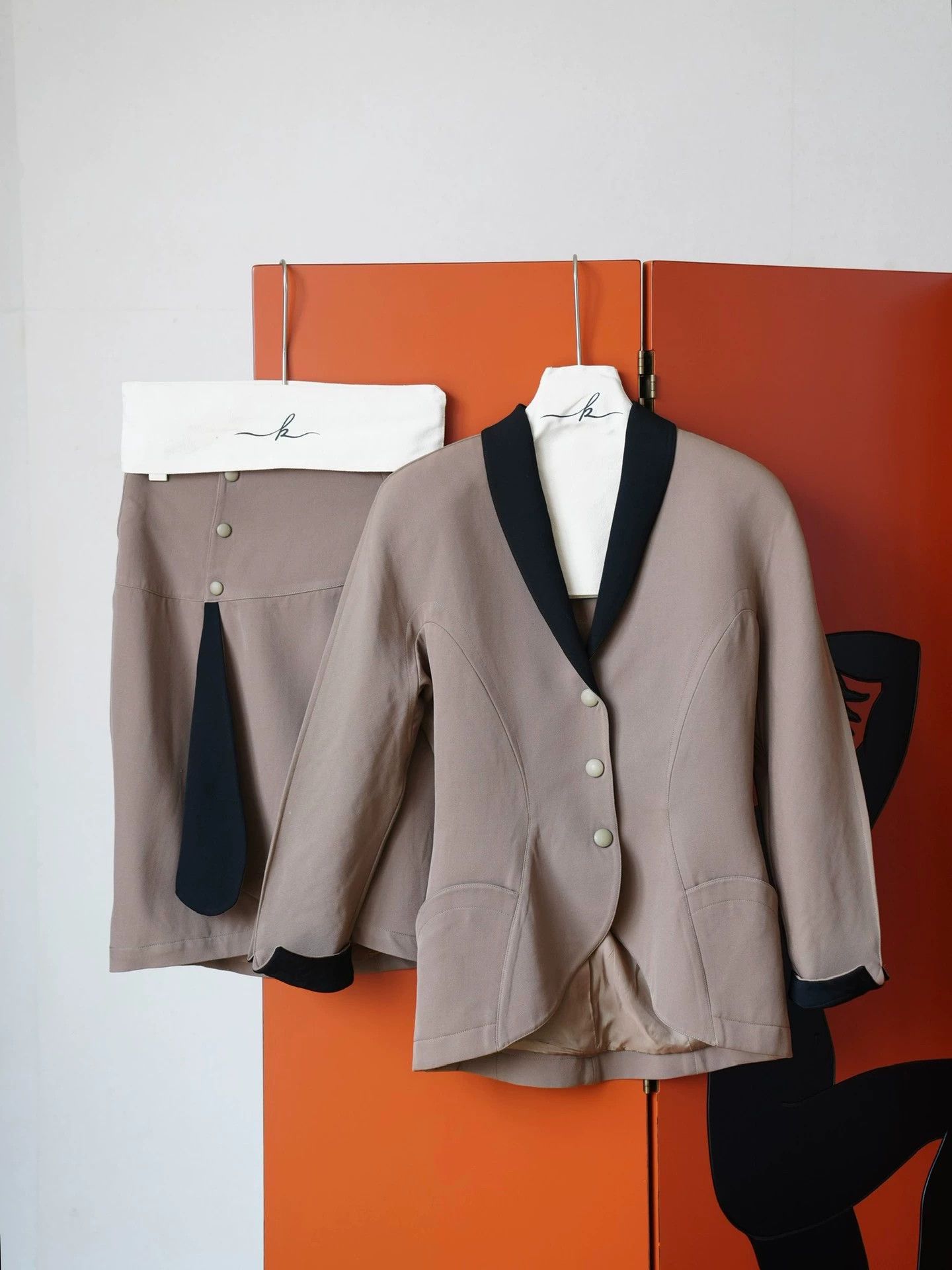 Other ThierryMugler Vtg Colorblock Khaki-Black Suit Skirt FR40 Size M / US 6-8 / IT 42-44 - 2 Thumbnail