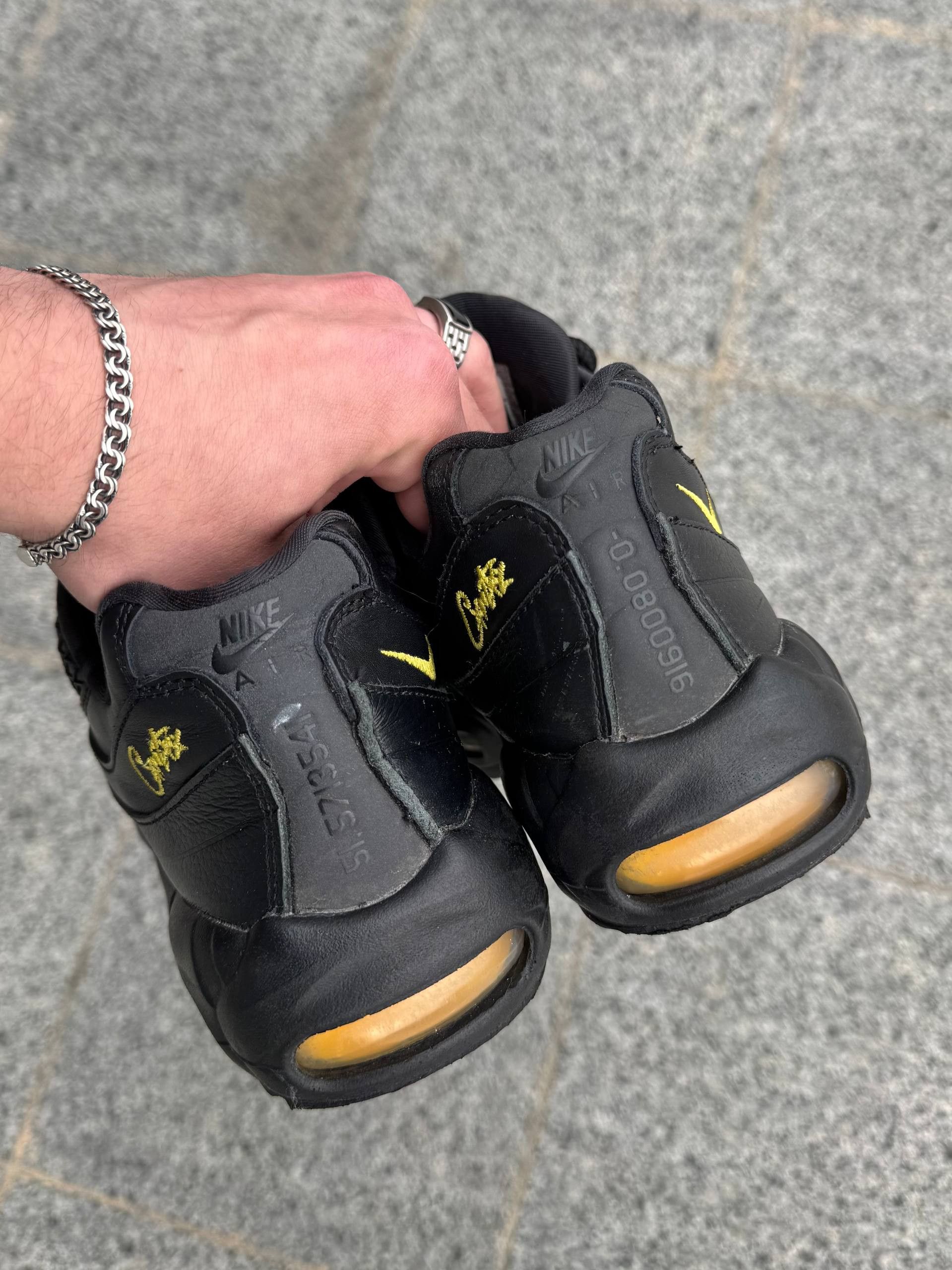 Corteiz × Nike Nike Air Max 95 x Corteiz Black Tour Yellow Honey FB2709-003 Size US 7 / EU 40 - 13 Thumbnail