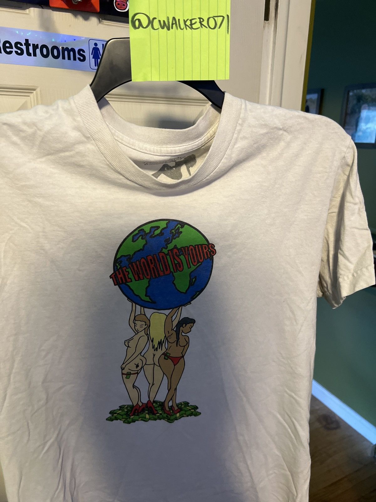 Other Activity “the world is yours” Size US M / EU 48-50 / 2 - 1 Thumbnail
