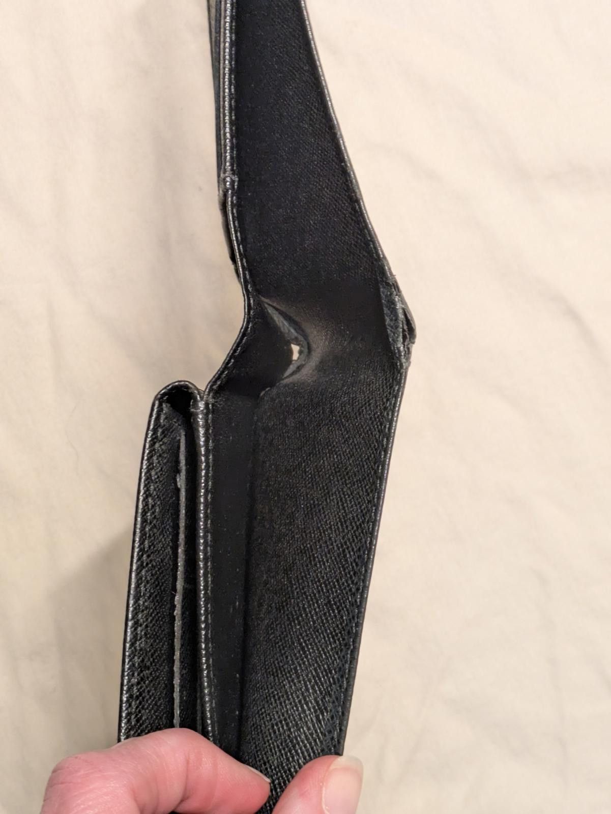 Louis Vuitton Louis Vuitton Multiple Wallet in Black Epi Size ONE SIZE - 8 Thumbnail