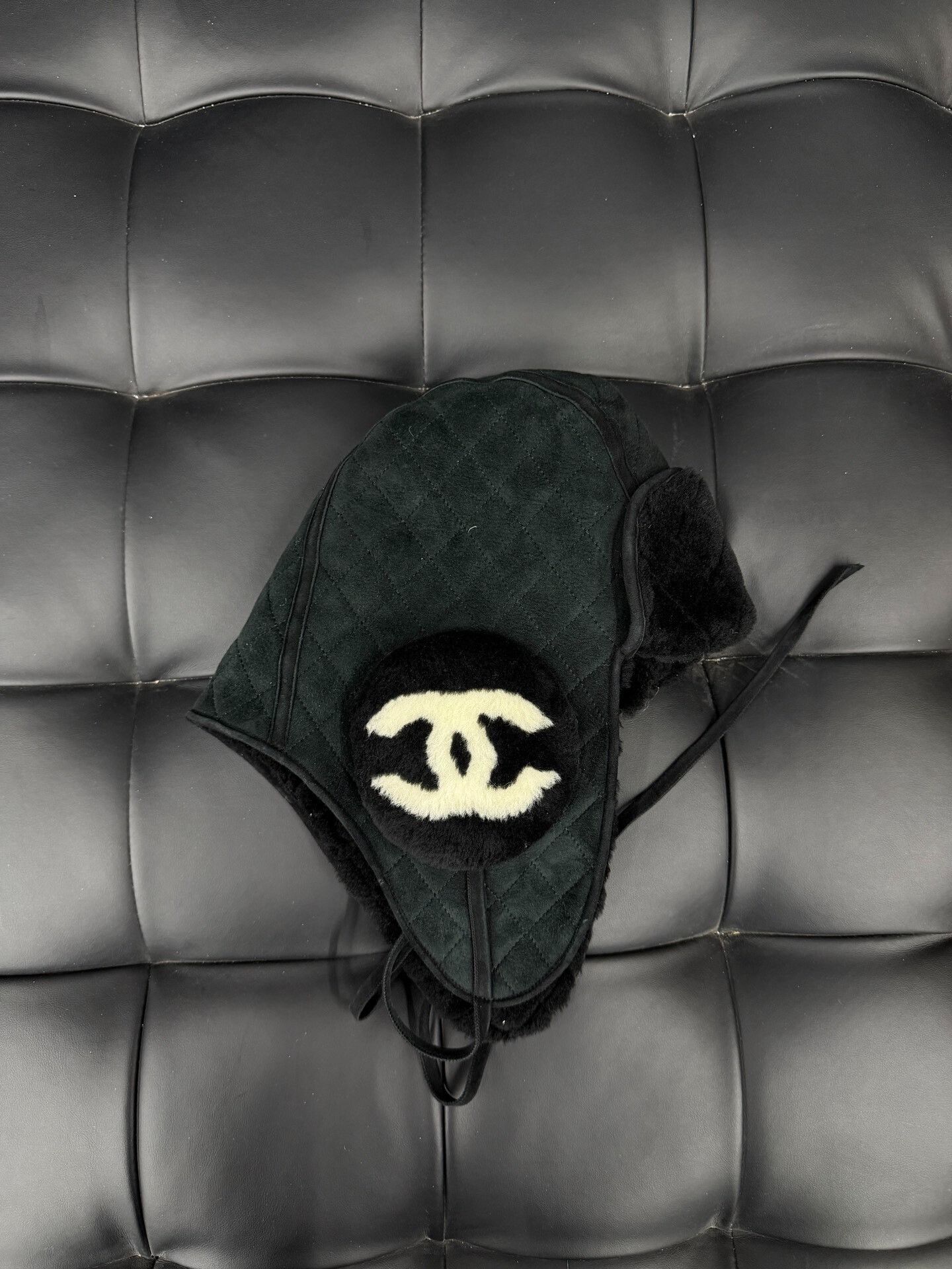 Chanel Chanel Black Fleece Hat with Logo Size ONE SIZE - 1 Thumbnail
