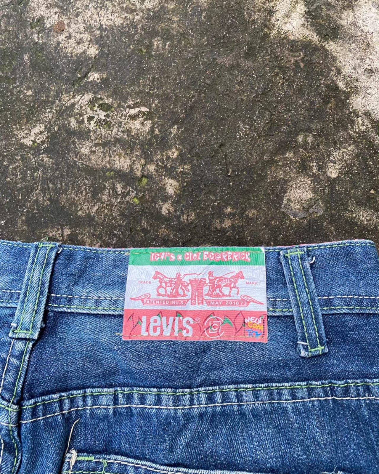 CLOT × Levi's × Medicom Toy Levi's x Clot Medicom Toy Bearbrick Watermelon Denim Jeans Size US 32 / EU 48 - 9 Thumbnail