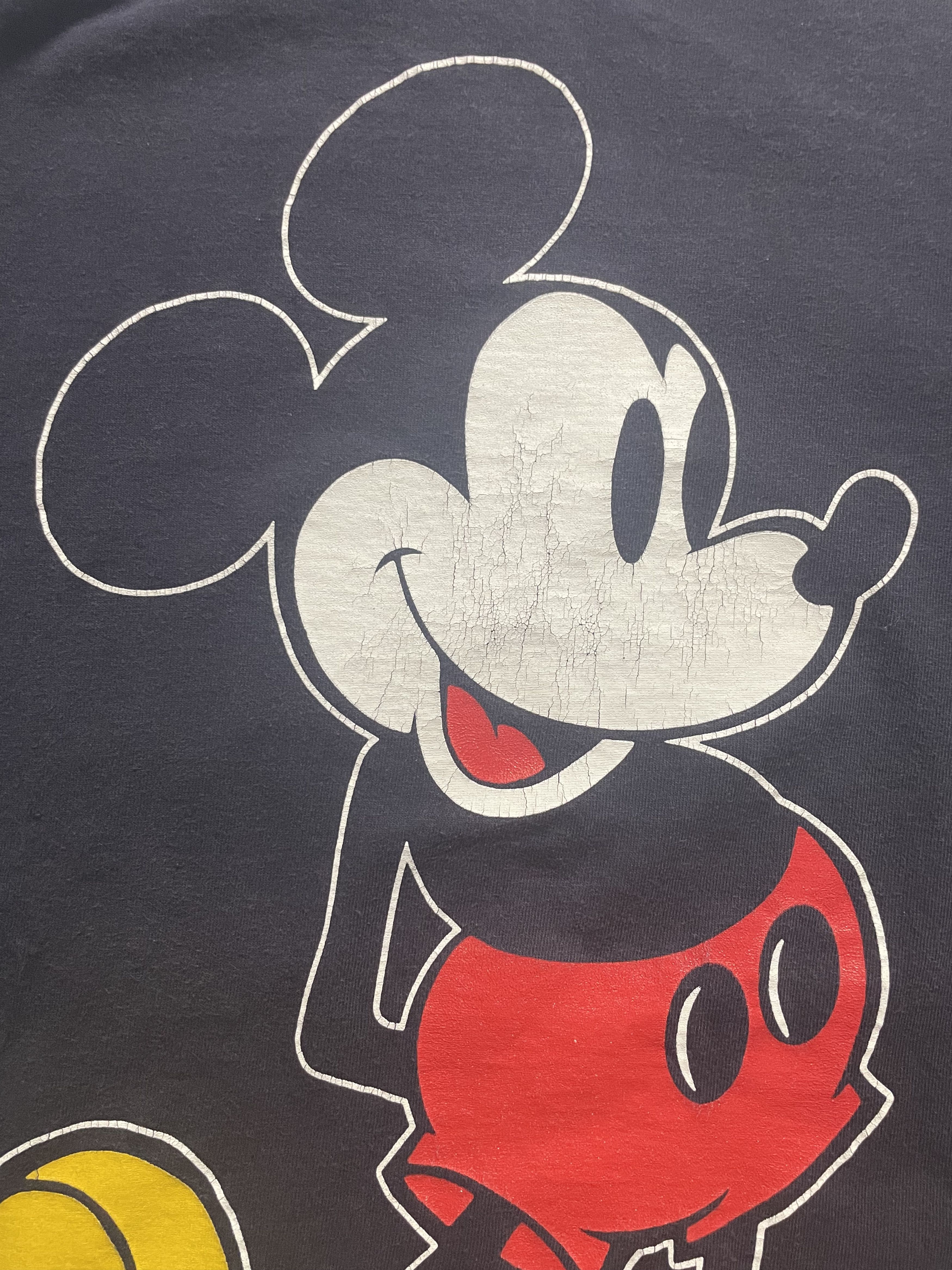 Vintage Vintage Mickey Mouse Disney Big Print Shirt Size US XL / EU 56 / 4 - 5 Thumbnail
