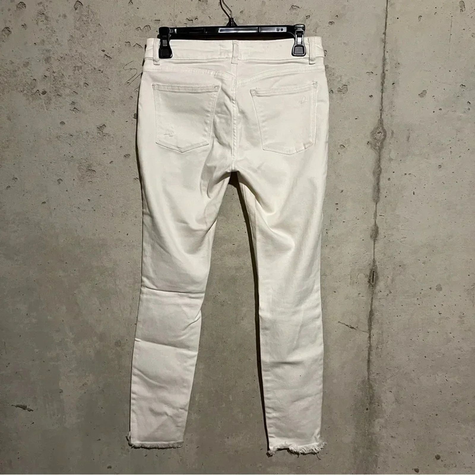 DL1961 DL1961 Margaux Instasculpt Skinny Distressed Jeans Sz 26 Size 26" / US 2 / IT 38 - 4 Thumbnail