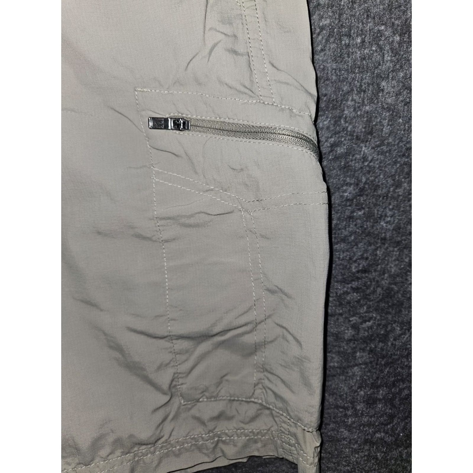 Vintage Columbia Omni-Shade Beige Nylon Cargo Shorts Mens 38 Hiking Travel Outdoor Lined Pockets UV Protection Size US 38 / EU 54 - 5 Thumbnail