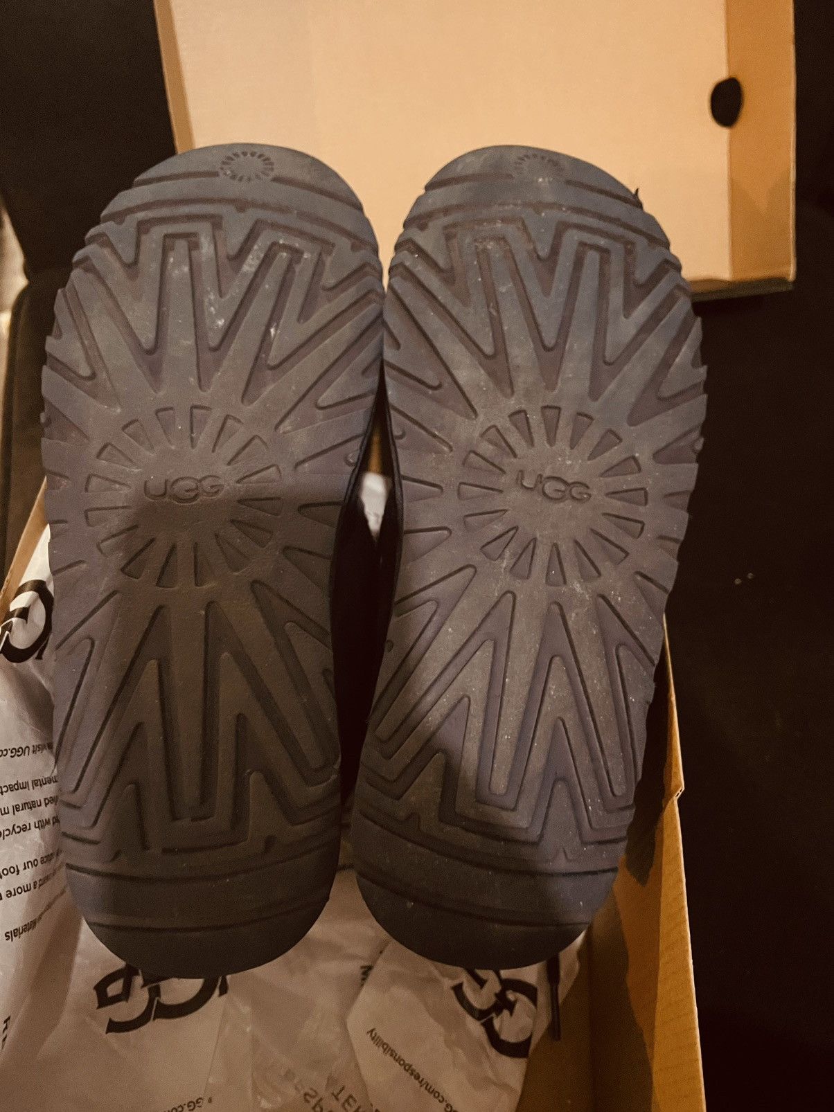 Ugg UGG Nuemel Mens Size 11 Navy Size US 11 / EU 44 - 2 Thumbnail