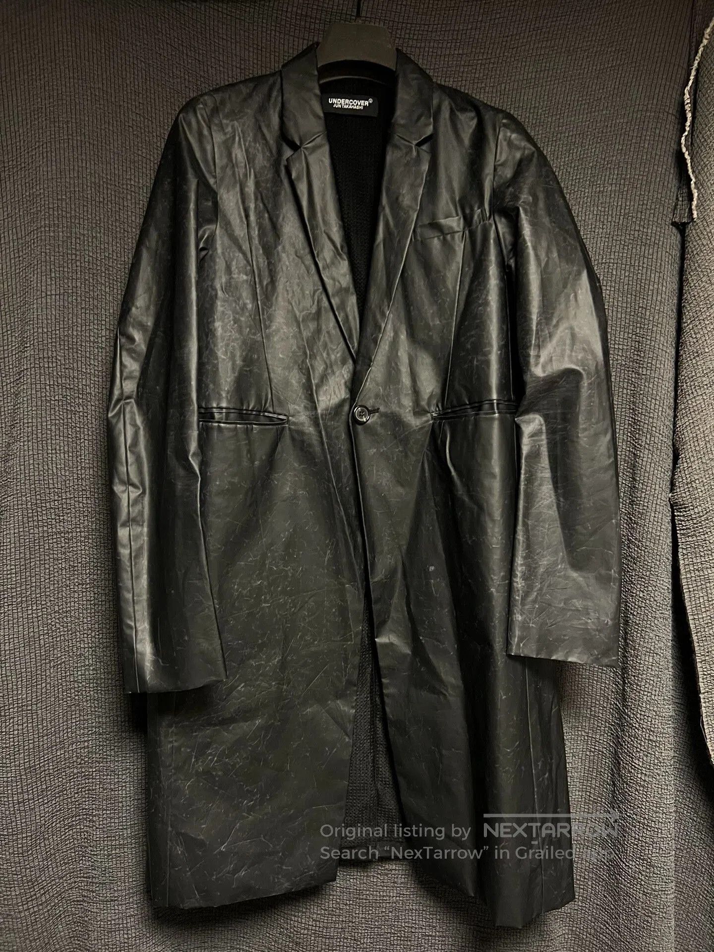 Undercover UNDERCOVER Black Wrinkled Logo Coat. Size US M / EU 48-50 / 2 - 1 Thumbnail