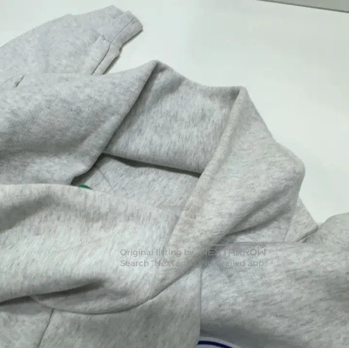 Balenciaga Balenciaga Grey Logo Print Hooded Sweatshirt for Men. Size US XS / EU 42 / 0 - 4 Thumbnail