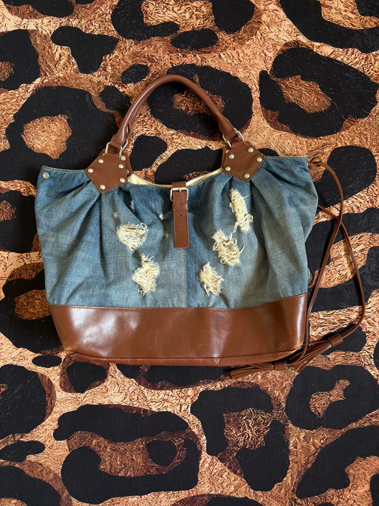 Junya Watanabe Junya Watanabe Vintage Distressed Denim Shoulder/Tote Bag Size ONE SIZE - 1 Thumbnail