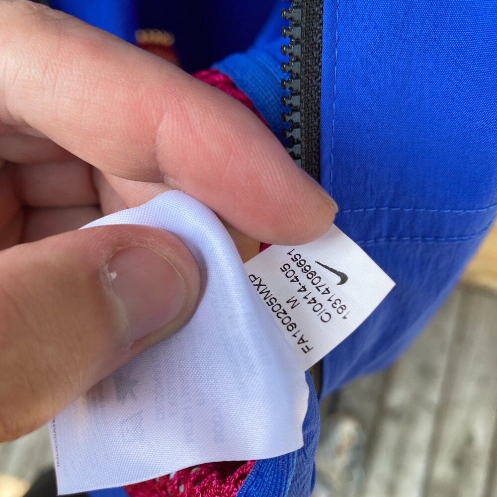 Nike ACG Nike ACG Short Sleeve Shirt Jacket Game Royal/Sport Fuchsia Size US M / EU 48-50 / 2 - 3 Thumbnail
