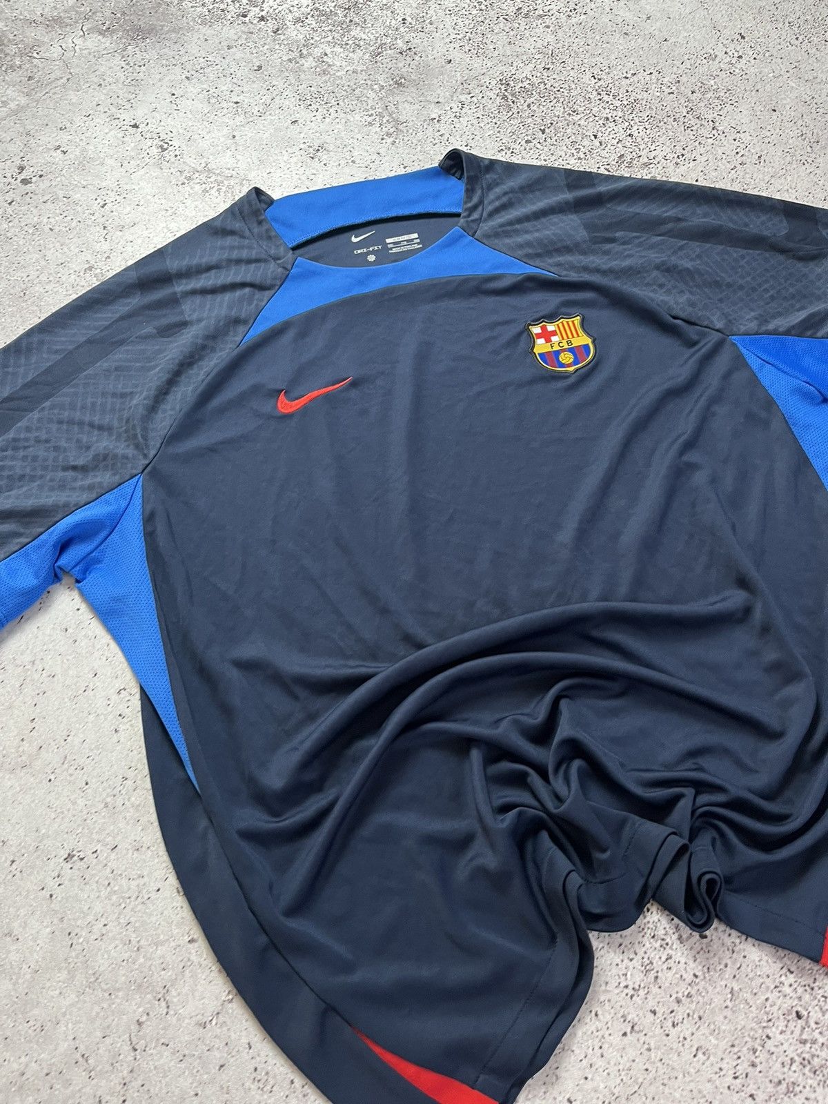 Nike Nike Barcelona Jersey Training T-Shirt 2022-2023 Size US XXL / EU 58 / 5 - 3 Thumbnail