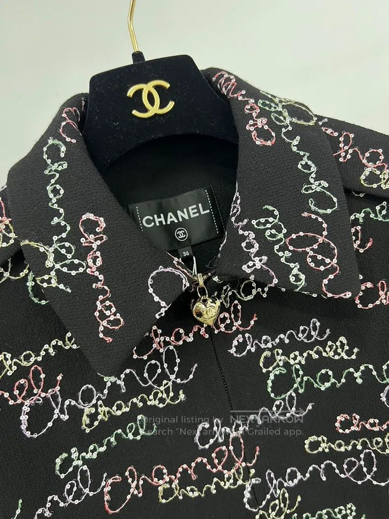 Chanel Chanel 25B black embroidered sequin signature llogo jacket Size XS / US 0-2 / IT 36-38 - 4 Thumbnail