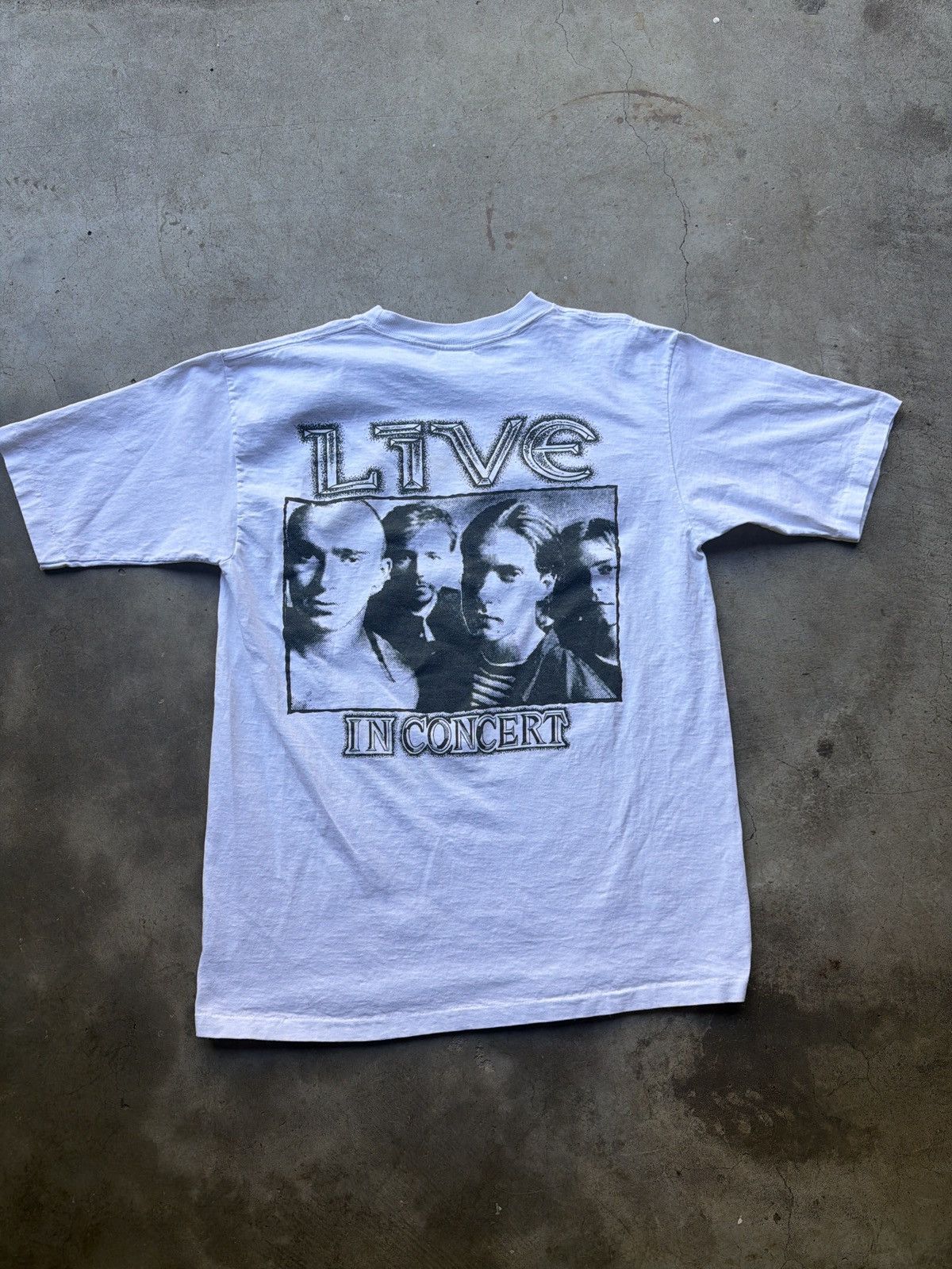 Vintage Vintage 90s Live Band Throwing Copper Band Tee Size Large Size US L / EU 52-54 / 3 - 5 Thumbnail