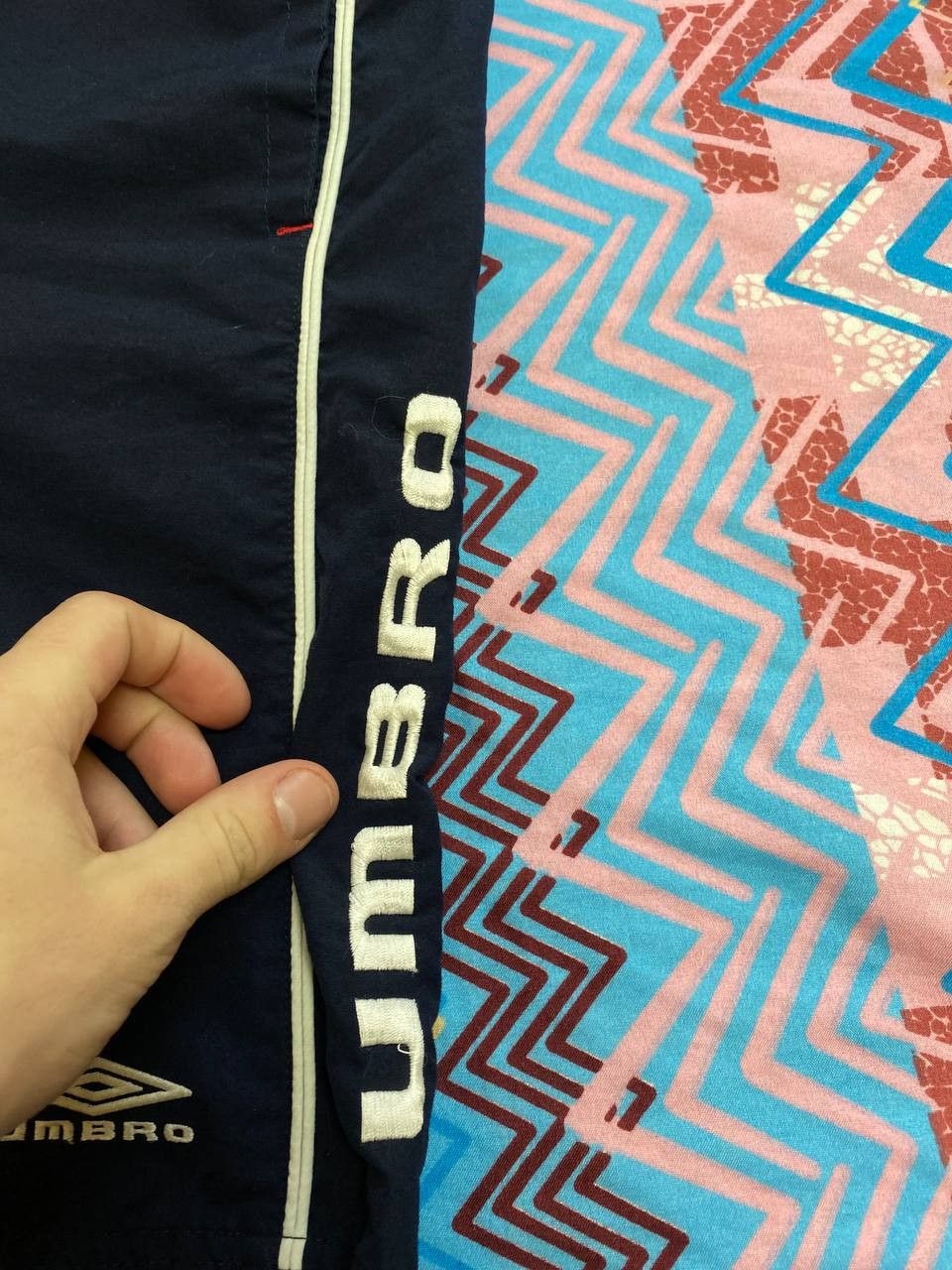 Umbro blue shorts streetwear Vintage big logo Umbro Y2K Size US 34 / EU 50 - 5 Thumbnail