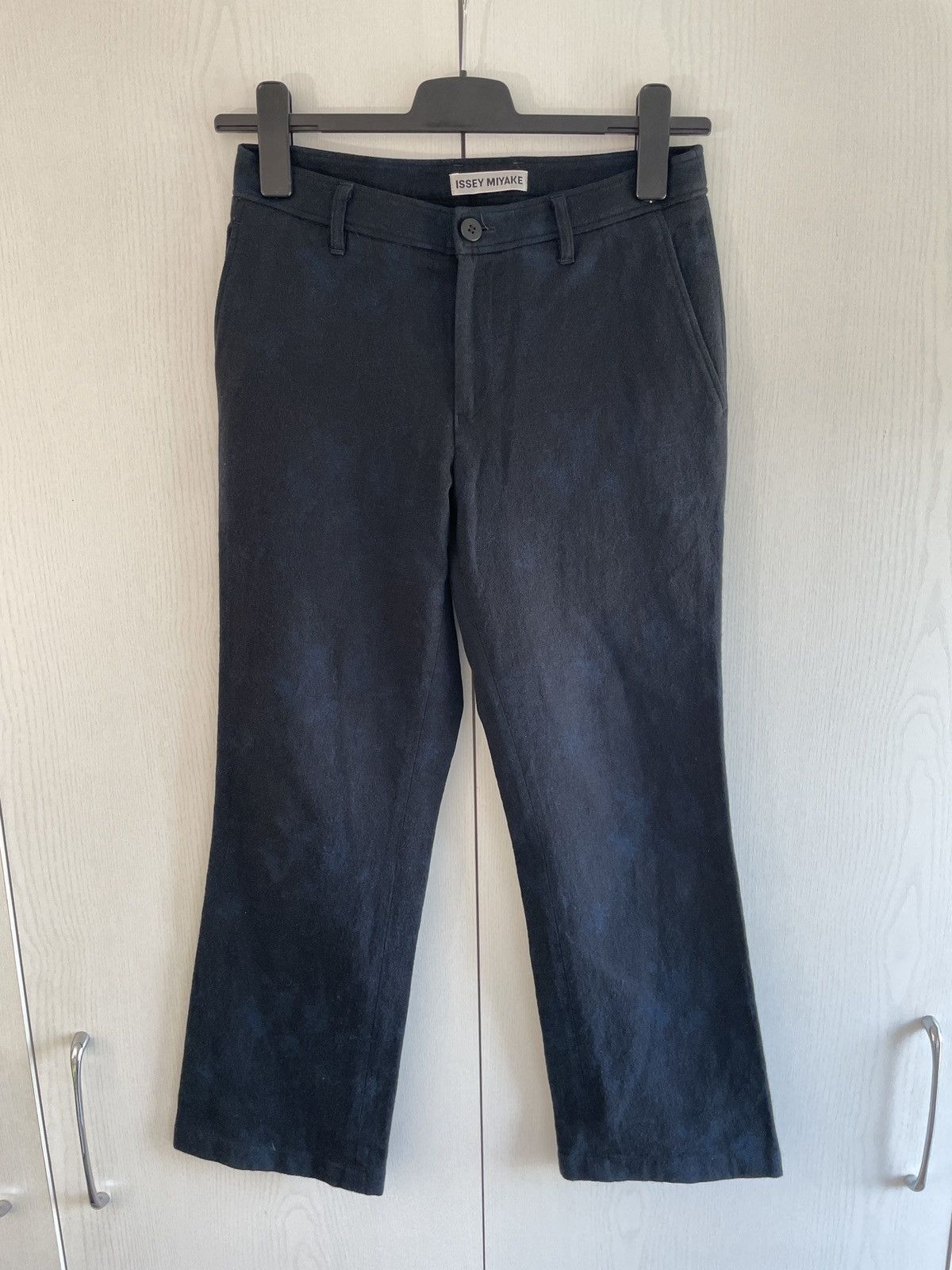 Issey Miyake Issey Miyake Black Cropped Flare Trousers Size 28" / US 6 / IT 42 - 1 Thumbnail