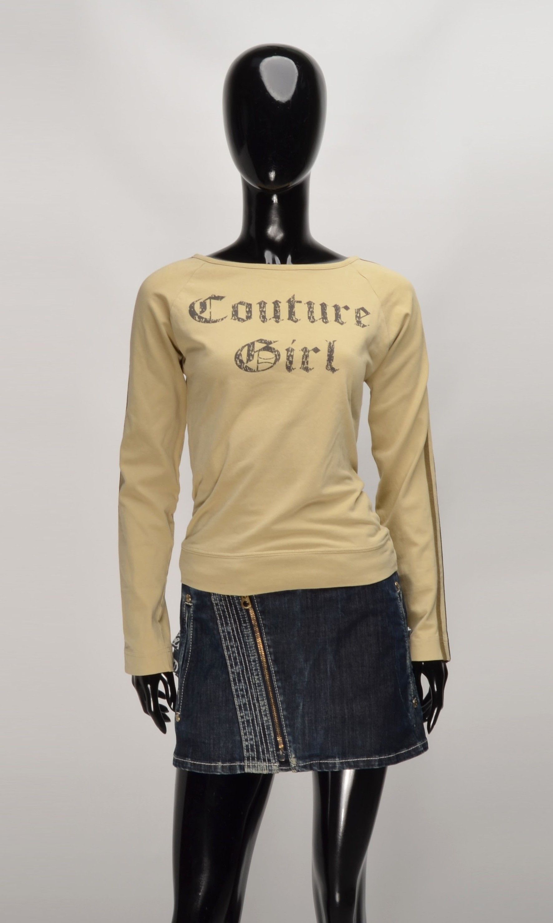 Other Vintage Island Girl "Couture Girl" Beige Y2K Long Sleeve Top Size M / US 6-8 / IT 42-44 - 1 Thumbnail