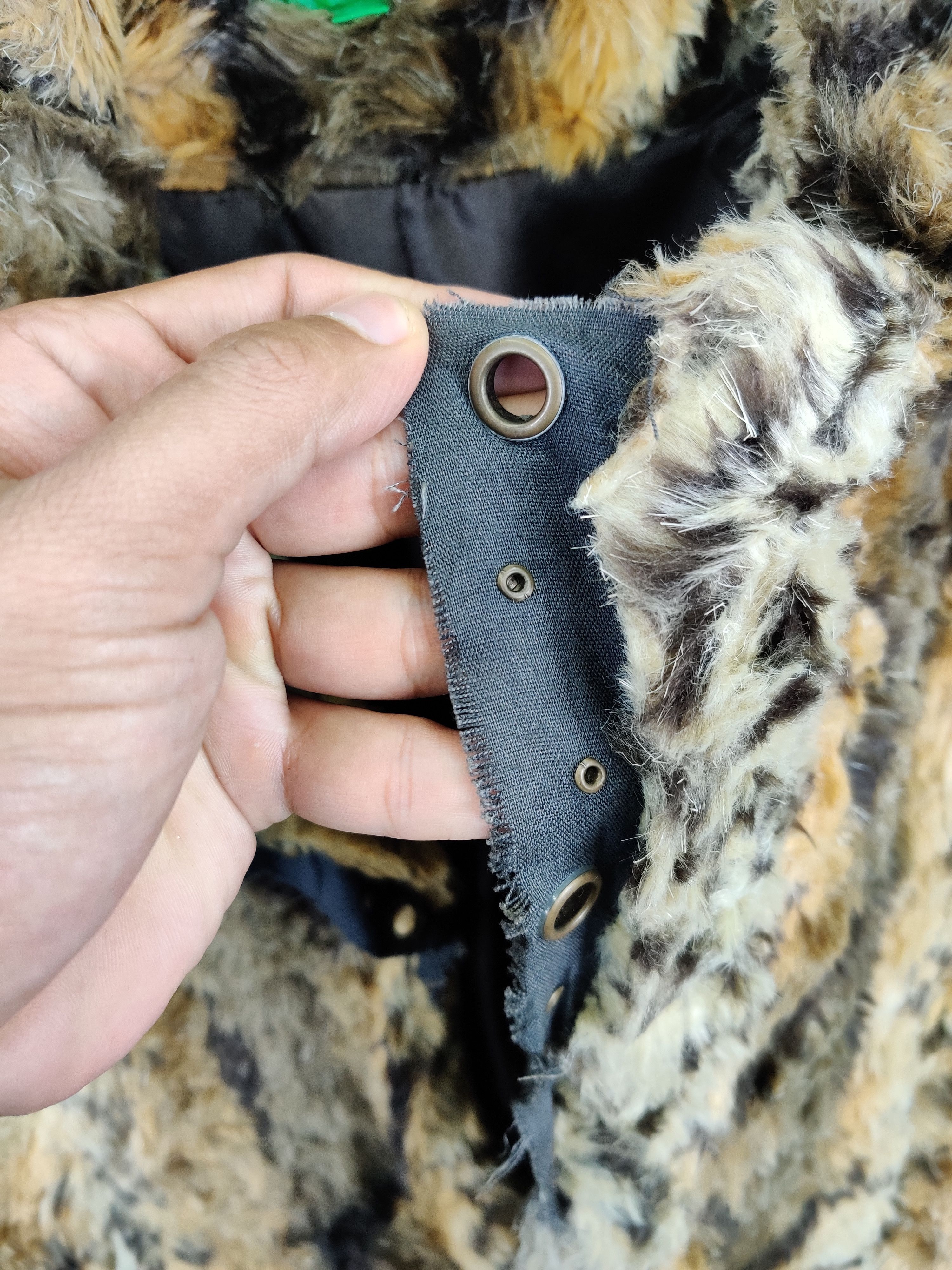 Japanese Brand Vintage Crocodile Ladies Leopard Faux Fur Vest Size US M / EU 48-50 / 2 - 7 Thumbnail