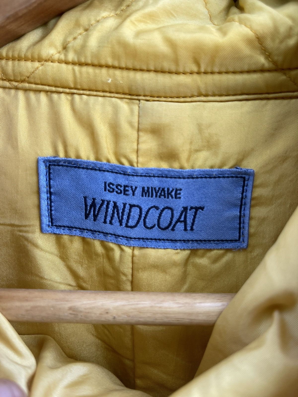 Issey Miyake Vintage 80s Issey Miyake WINDCOAT Yellow Oversized Jacket Size US M / EU 48-50 / 2 - 15 Thumbnail