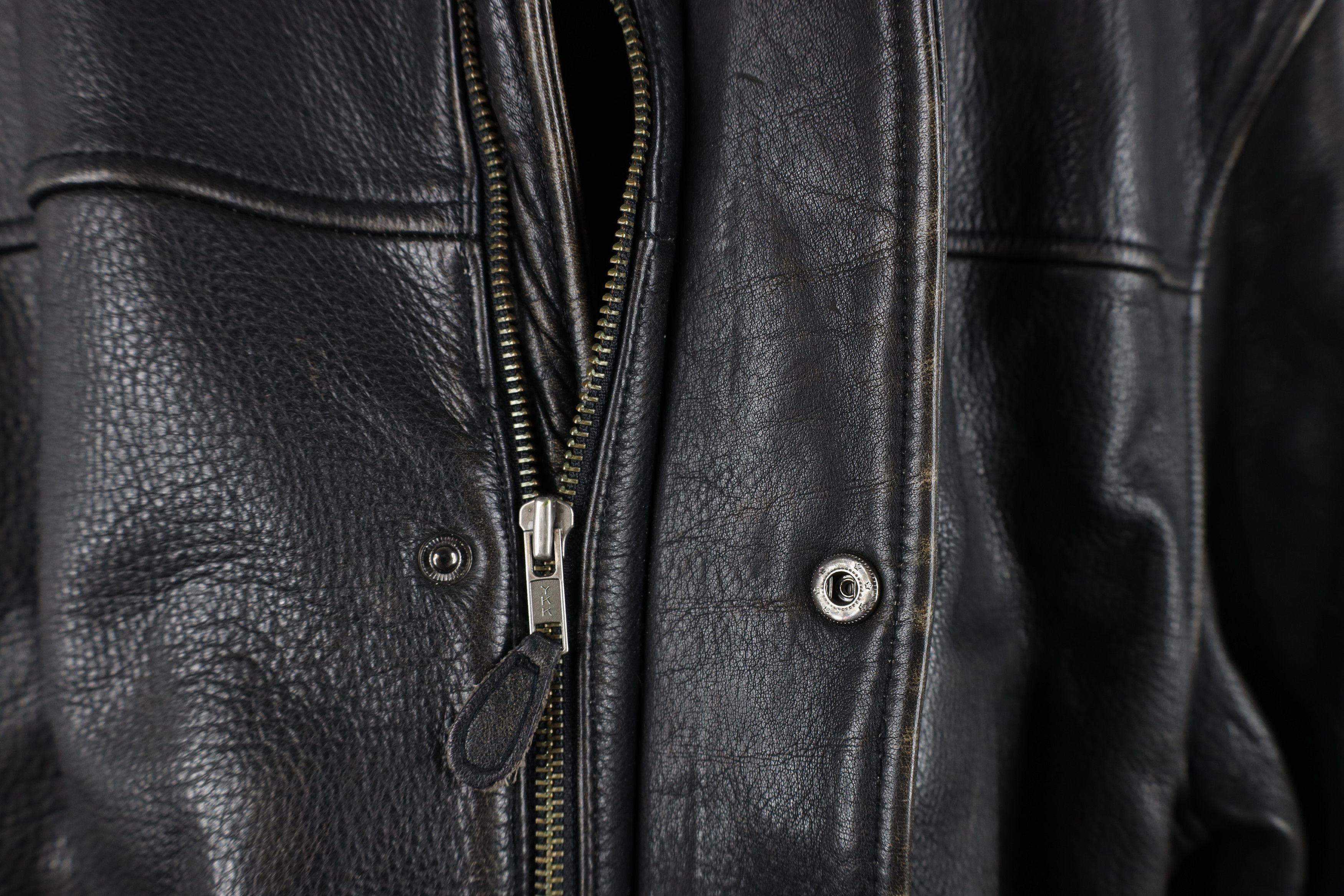 Vintage Vintage 90s Streetwear Heavyweight Leather Jacket Dark Brown Size US L / EU 52-54 / 3 - 7 Thumbnail