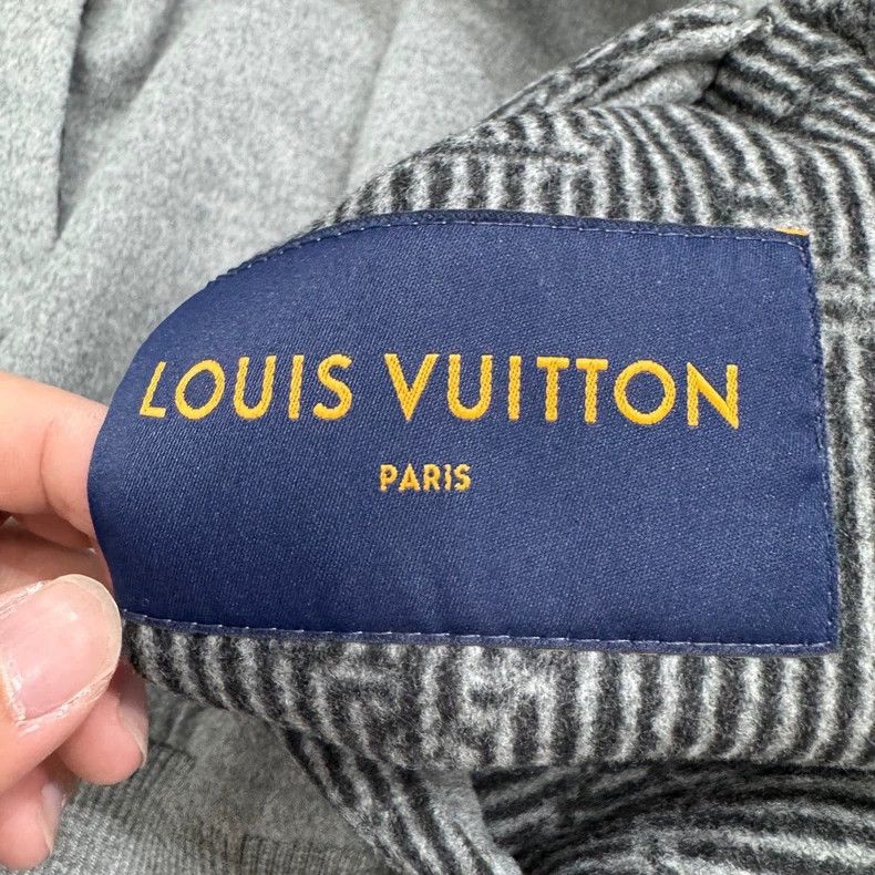 Louis Vuitton Louis Vuitton Wool reversible jacket Size US M / EU 48-50 / 2 - 3 Thumbnail
