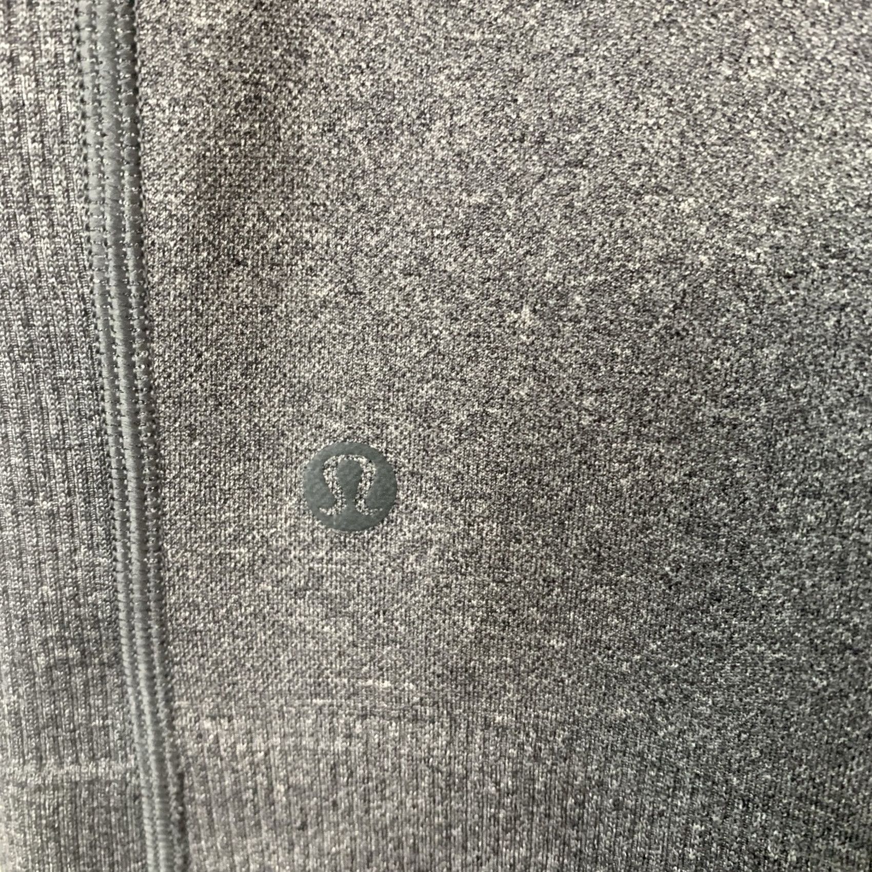 Lululemon Lululemon Pulse Jacket Mens Small Gray Full Zip Stretch Activewear Athletic Pocket Slim Mid-Length Regular Fit Shirt Hoodie not included Size US S / EU 44-46 / 1 - 4 Thumbnail