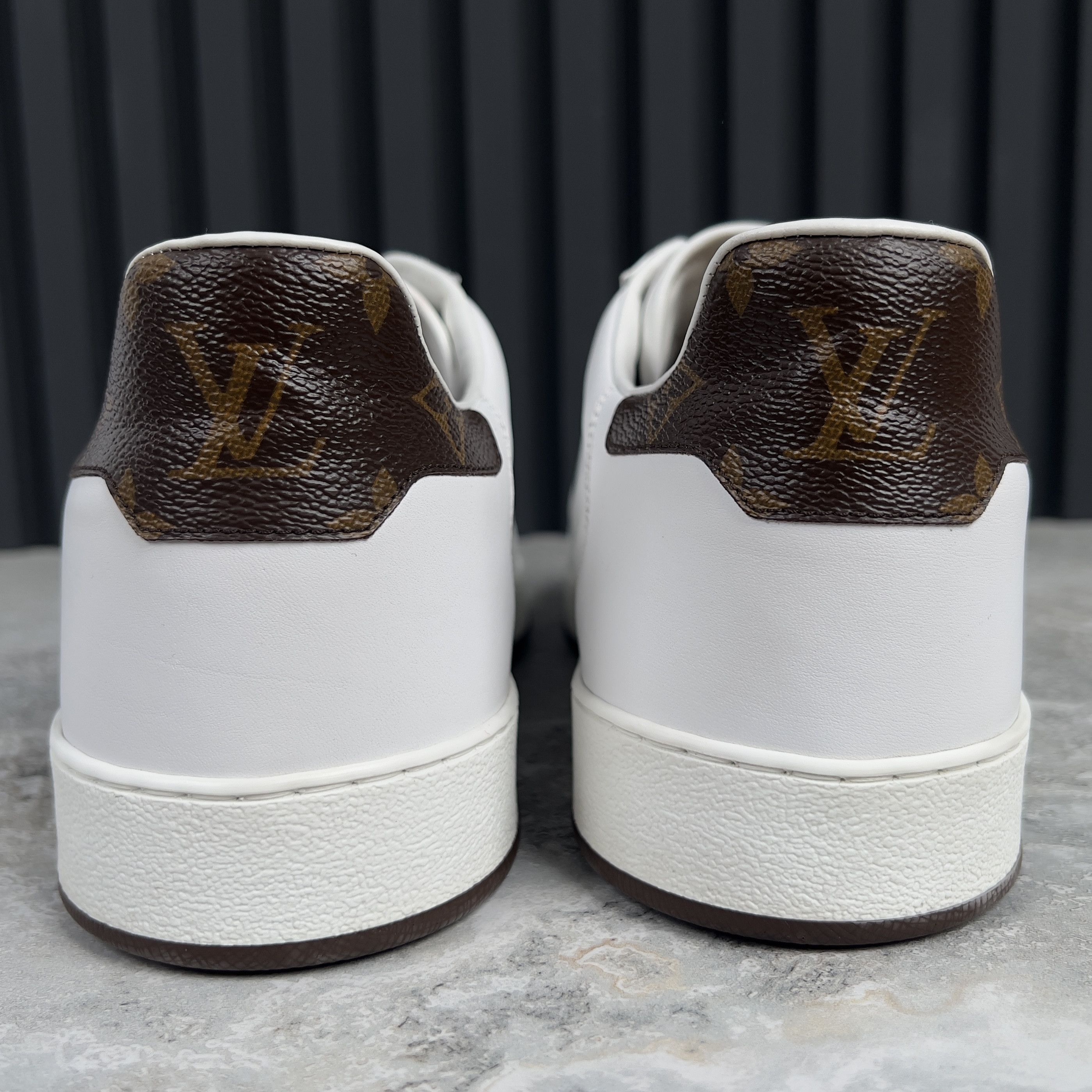 Louis Vuitton Louis Vuitton Rivoli Sneaker Low Top Monogram Leather Size US 12 / EU 45 - 10 Thumbnail