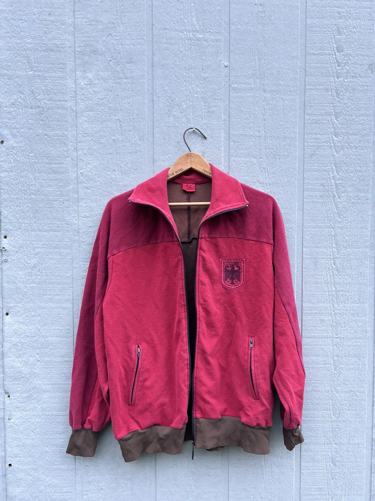 Adidas us kanye west 90s sales