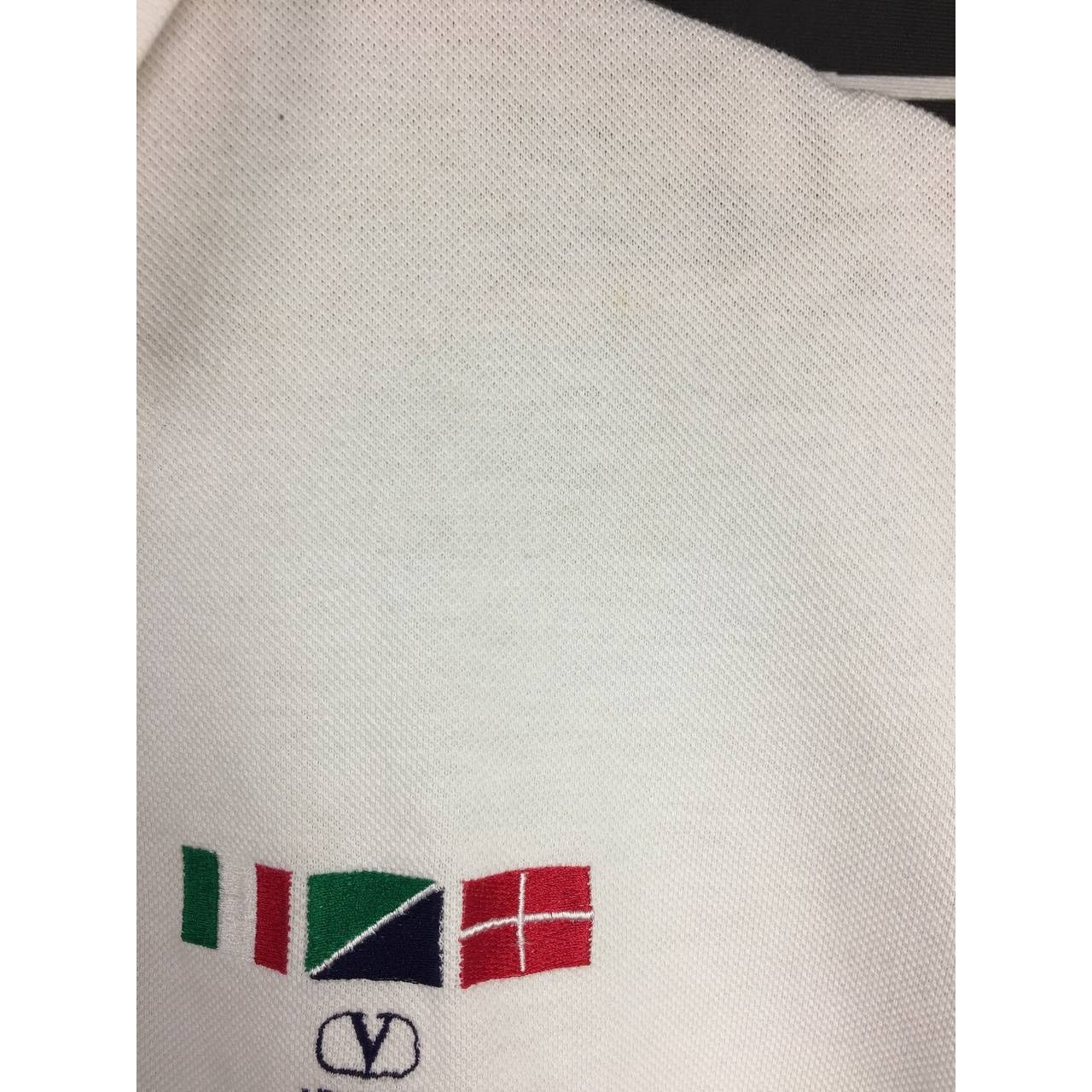 Valentino Vtg Valentino Jeans Embroidered Logo Polo Tee Size 50 Size US L / EU 52-54 / 3 - 5 Thumbnail
