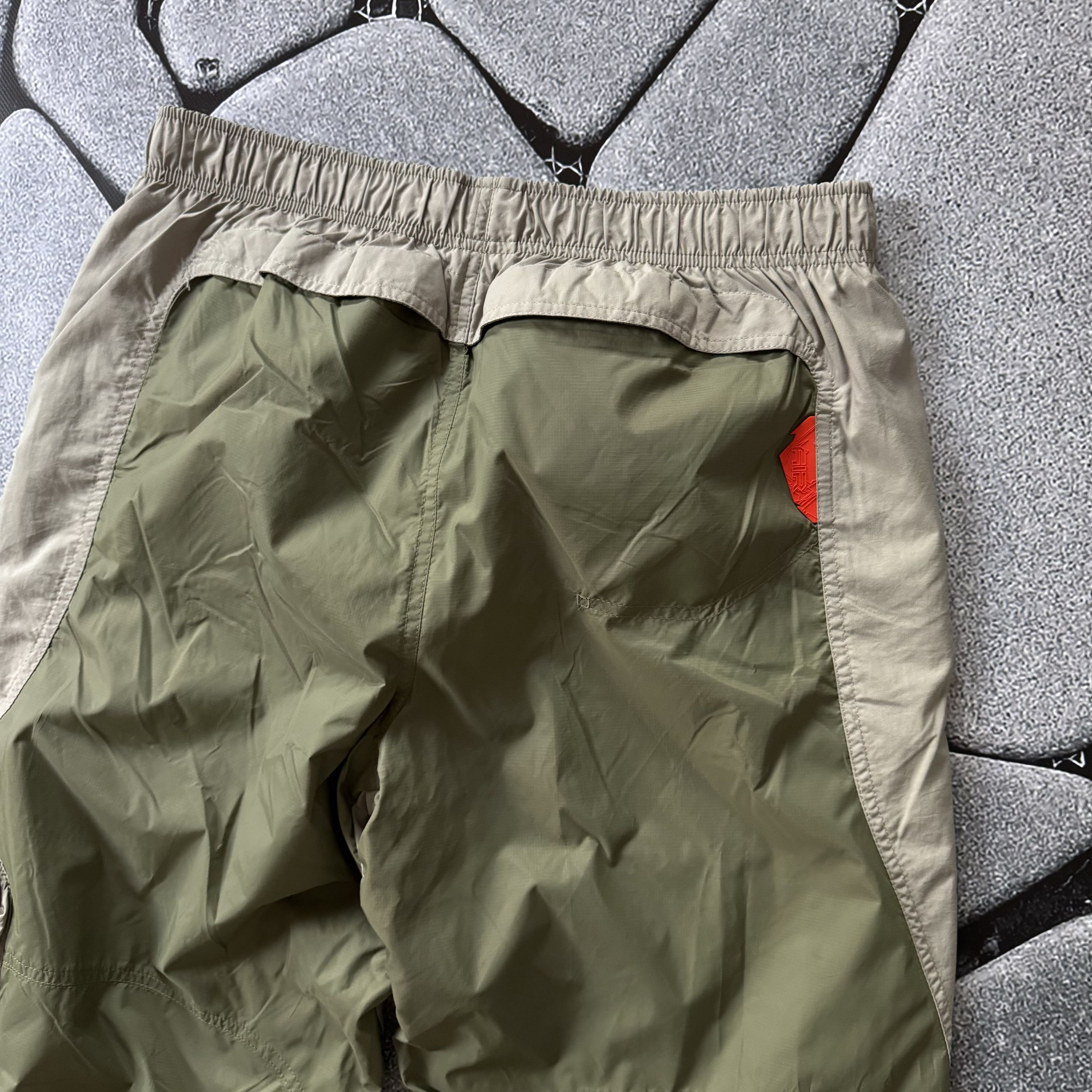 Nike NIKE TRACK VINTAGE PANT LIMITED EDITION Y2K GORPCORE KHAKI Size US 36 / EU 52 - 7 Thumbnail