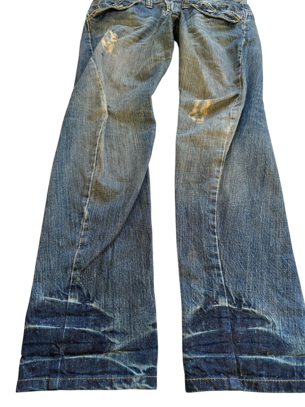 Japanese Brand × Le Grande Bleu (L.G.B.) Vintage Japanese Rusty Mud Wash Spiral Leg Distressed Jeans Size US 32 / EU 48 - 6 Thumbnail