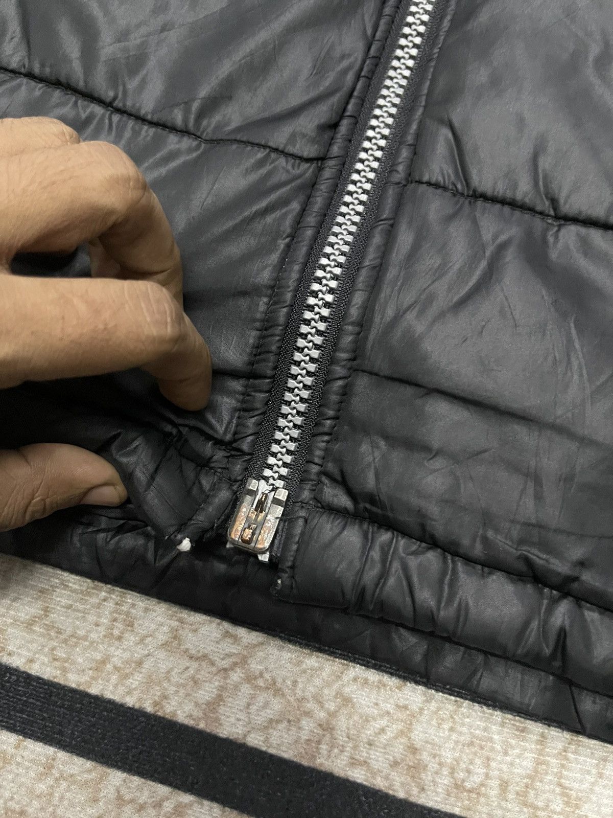 Dogtown VINTAGE Y2K DOGTOWN BLACK DRAGON VEST PUFFER Size US XL / EU 56 / 4 - 6 Thumbnail