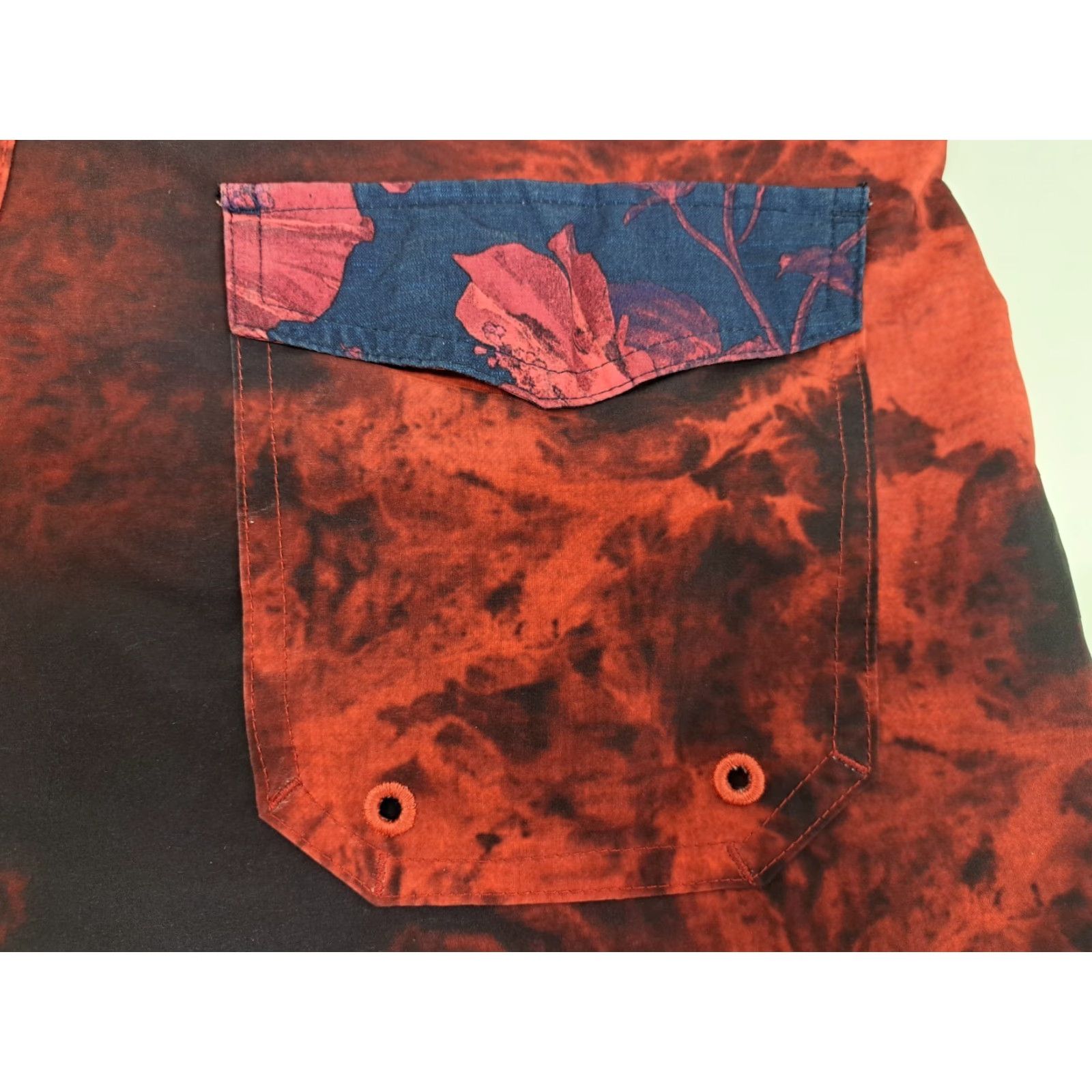 Hurley Hurley Phantom Board Shorts Men 32 Red/Black Polyester Drawstring Back Pocket Lightweight Beach 90s Theme Lifeguard Surfing Recreational Size US 32 / EU 48 - 6 Thumbnail