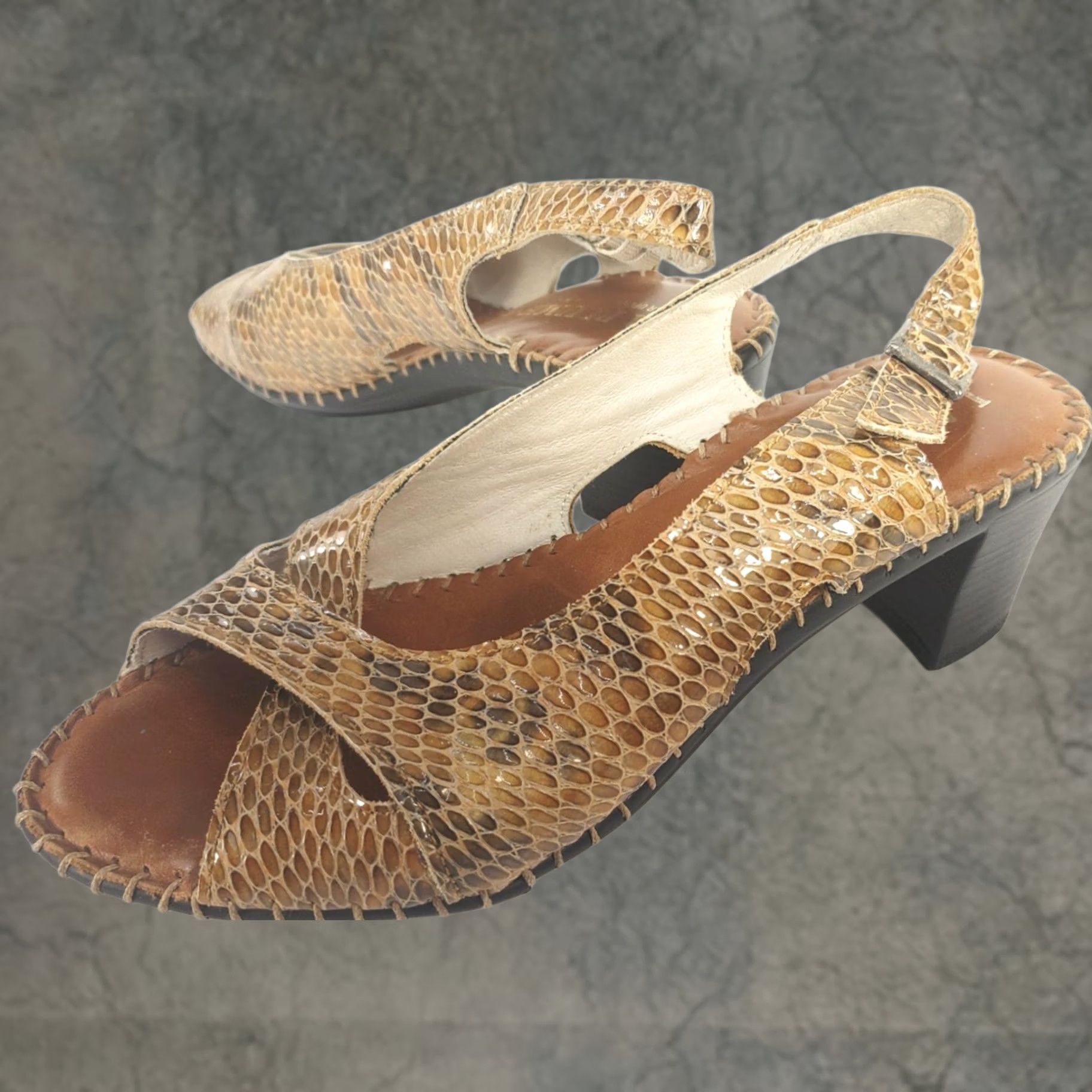 Vintage La Plume Leather Brown Tan Reptile Slingback Heeled Sandals Size 5-5.5M 36EU Women Size US 5.5 / IT 35.5 - 1 Thumbnail
