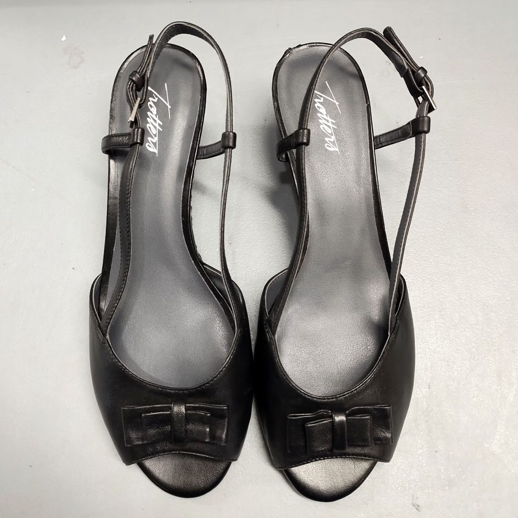 Vintage Trotters Slingback Sandals Womens US 9W Black Gray Leather Peep Toe Bow Detail - Comfortable Size US 9 / IT 39 - 6 Thumbnail