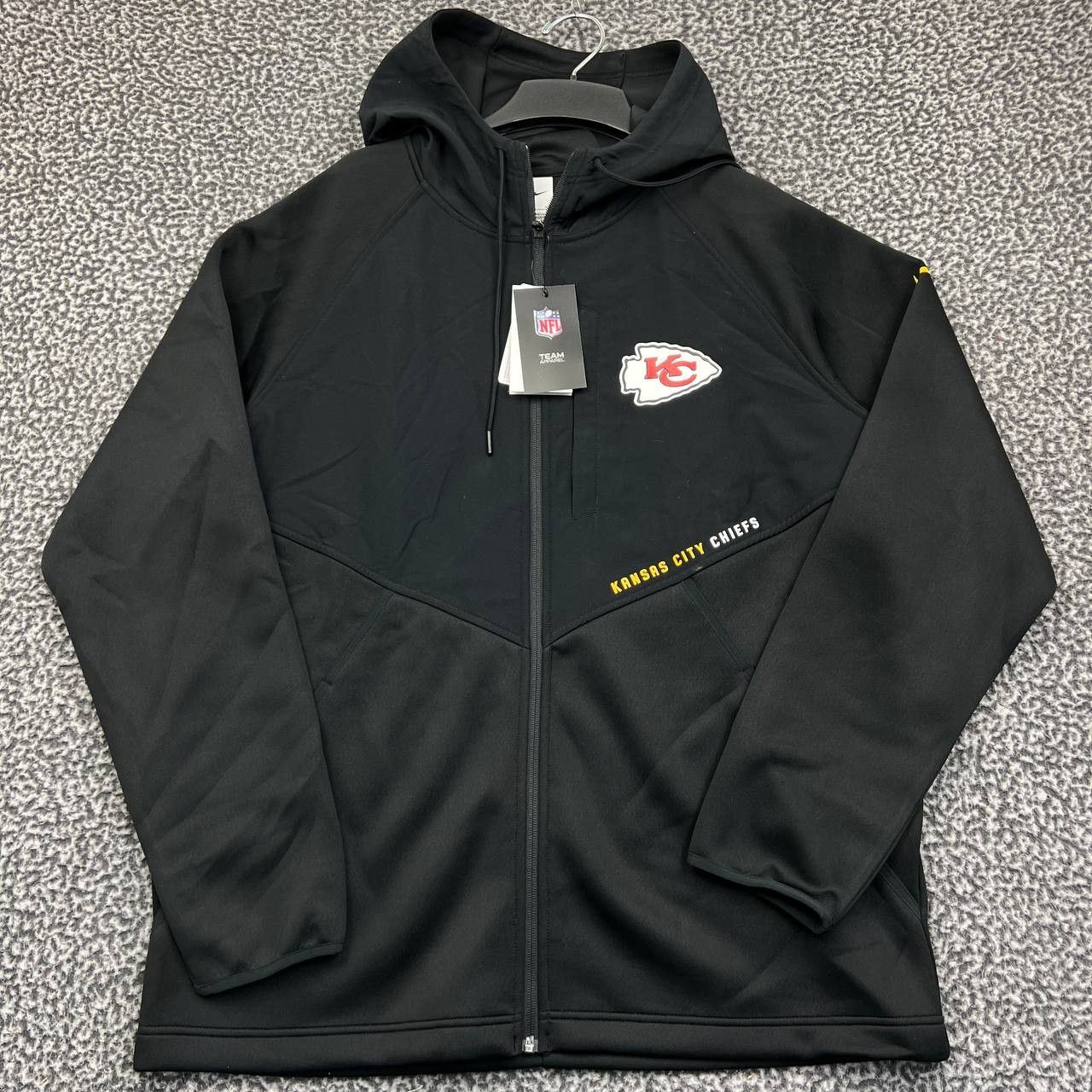 Nike Nike Hoodie Men Large Black Kansas City Chiefs NFL New L Size US L / EU 52-54 / 3 - 1 Thumbnail