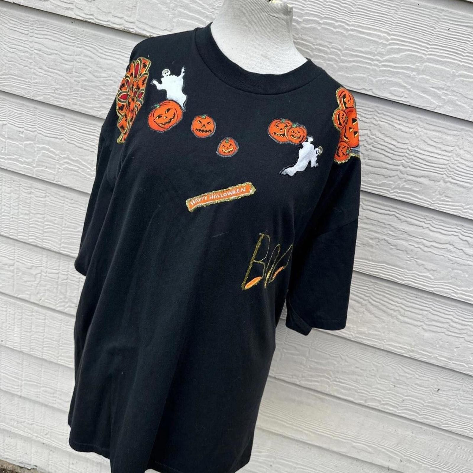 Other Black Halloween graphic t-shirt xxl Size US XXL / EU 58 / 5 - 1 Thumbnail
