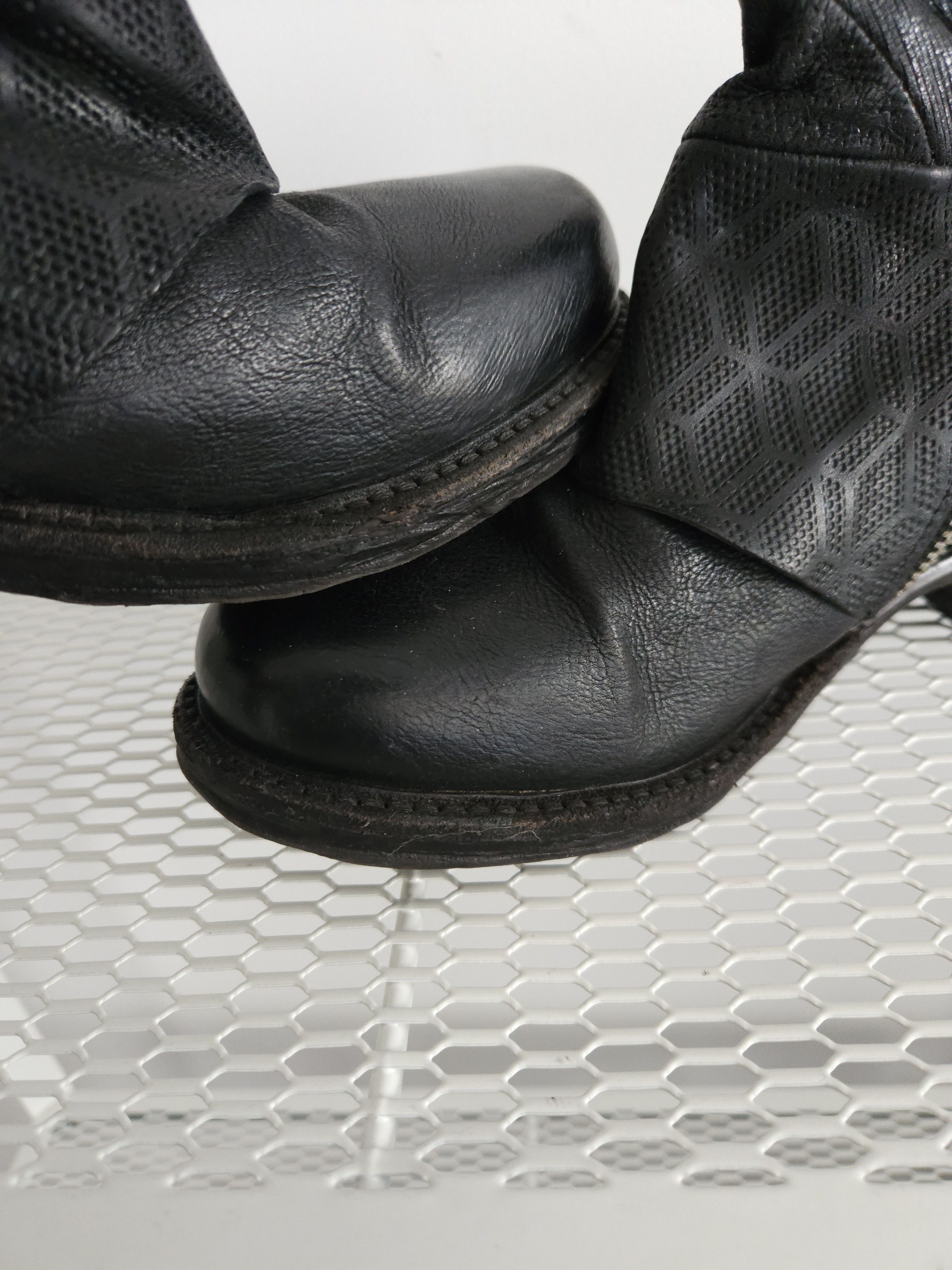 A.S.98 Archive AS98 black layered leather side zip ankle boots Size US 7 / IT 37 - 17 Thumbnail