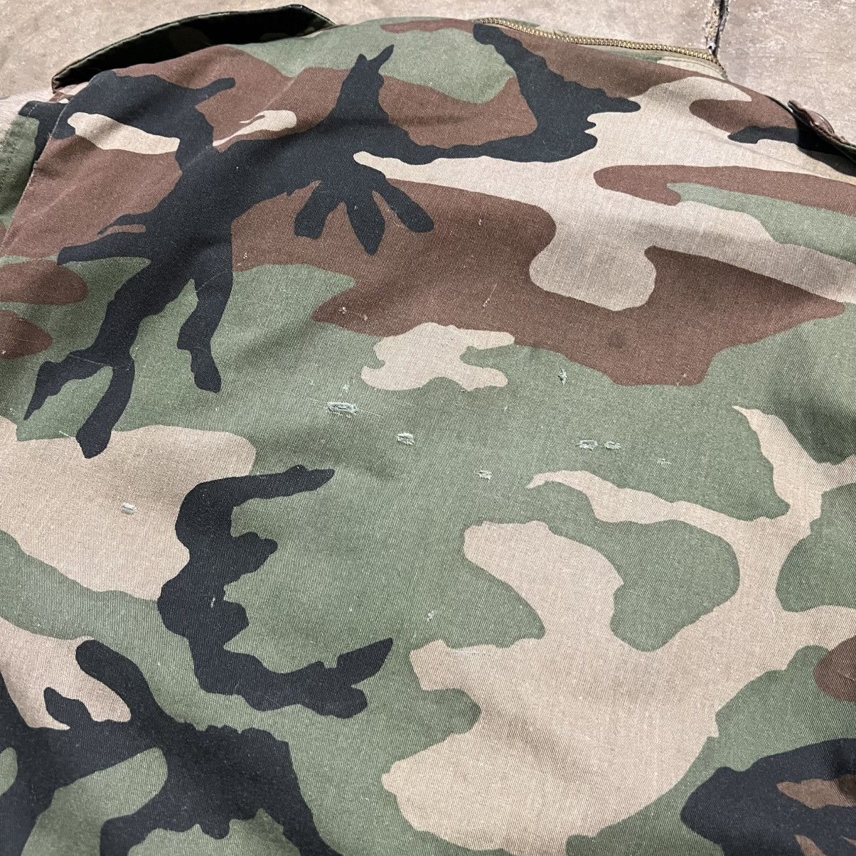 Cabelas × Vintage Vintage 80s Cabelas M65 Military Jacket Camouflage Woodland Size US L / EU 52-54 / 3 - 8 Thumbnail