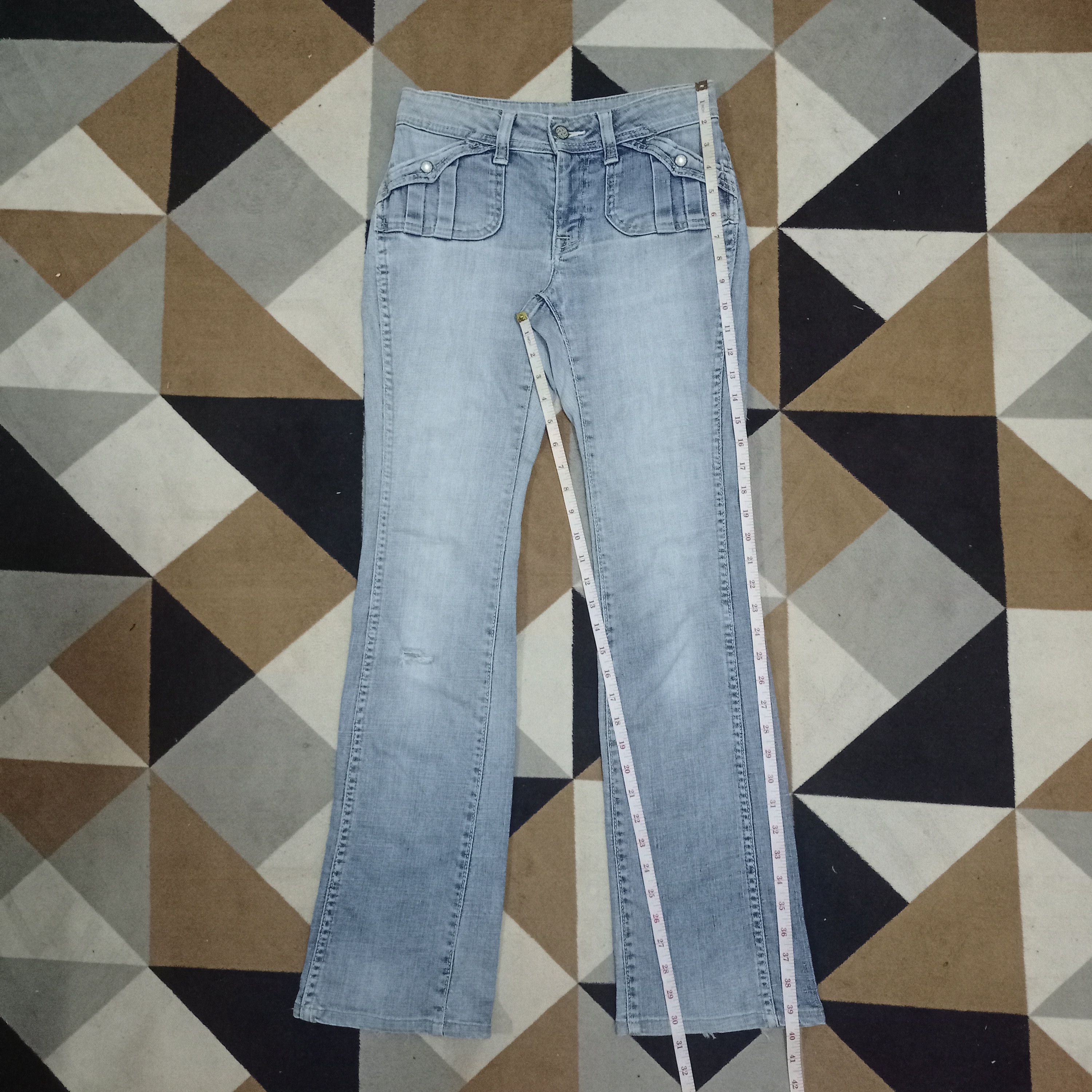 Japanese Brand Vintage Japanese Brand Flare Denim Bush Pants Size 28" / US 6 / IT 42 - 10 Thumbnail
