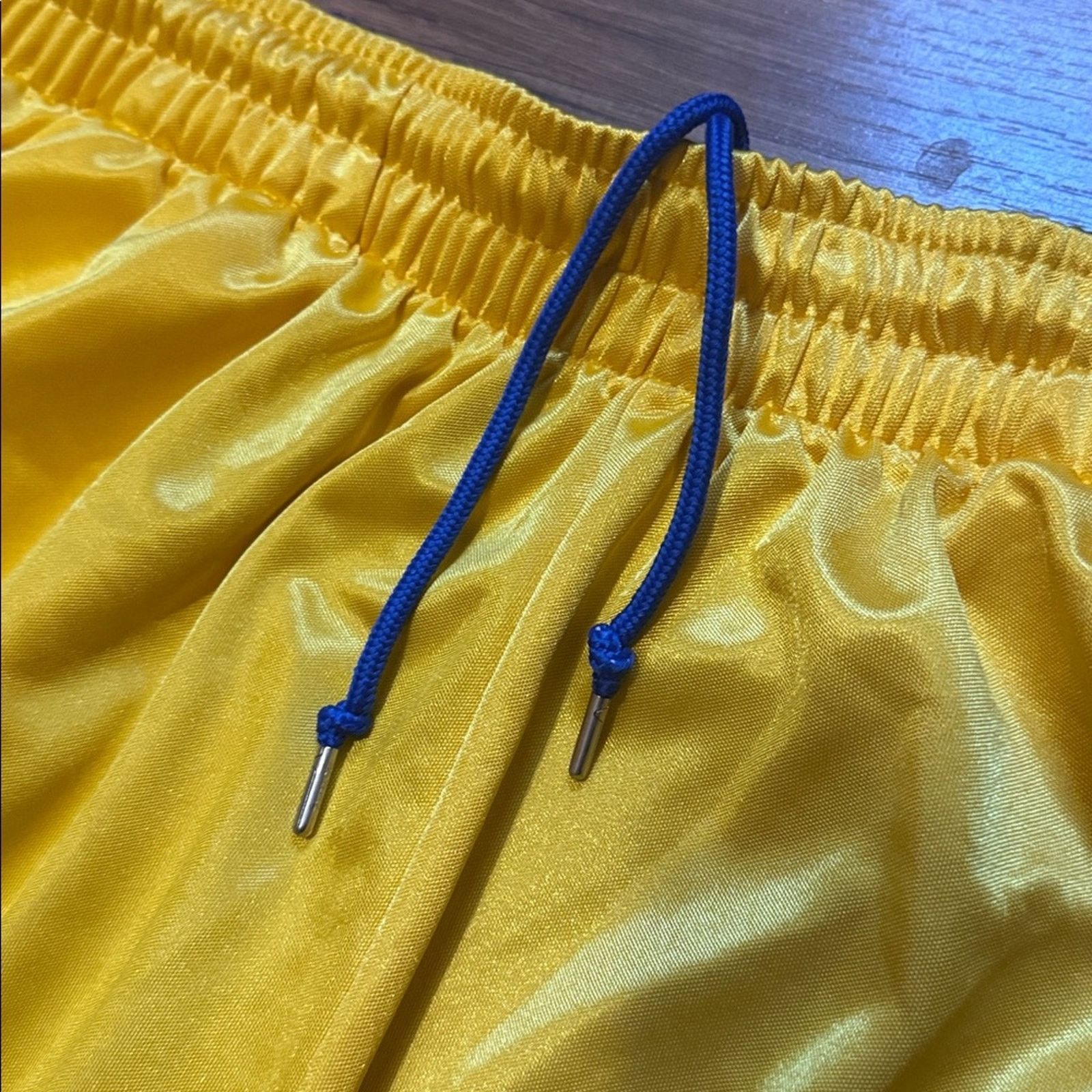 Jordan Brand Y2K Jordan Laney Silky Dazzle Shimmer Shorts Size US 32 / EU 48 - 3 Thumbnail