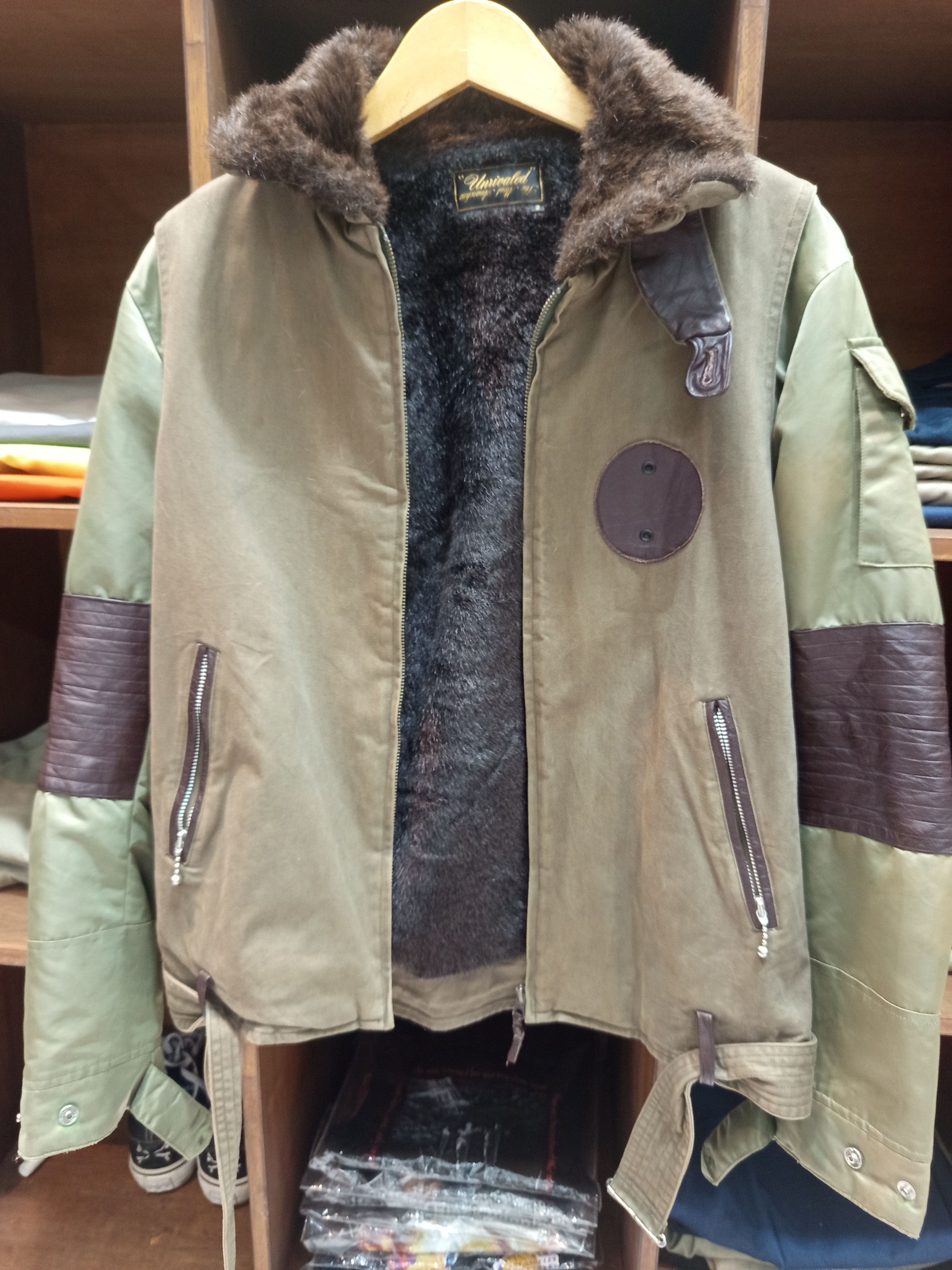 Unrivaled Unrivaled The most Anarchic Jacket Size US M / EU 48-50 / 2 - 11 Thumbnail