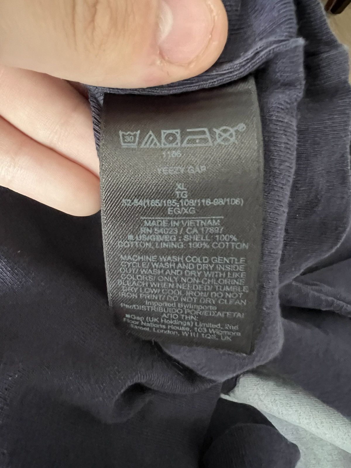 Balenciaga × Gap × Yeezy Yeezy x gap x balenciaga no seam tee navy Size US XL / EU 56 / 4 - 5 Thumbnail