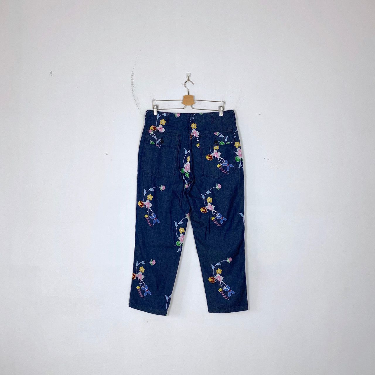 Engineered Garments INDIGO DENIM FLORAL EMBROIDERY FATIGUE PANT Size US 34 / EU 50 - 2 Thumbnail
