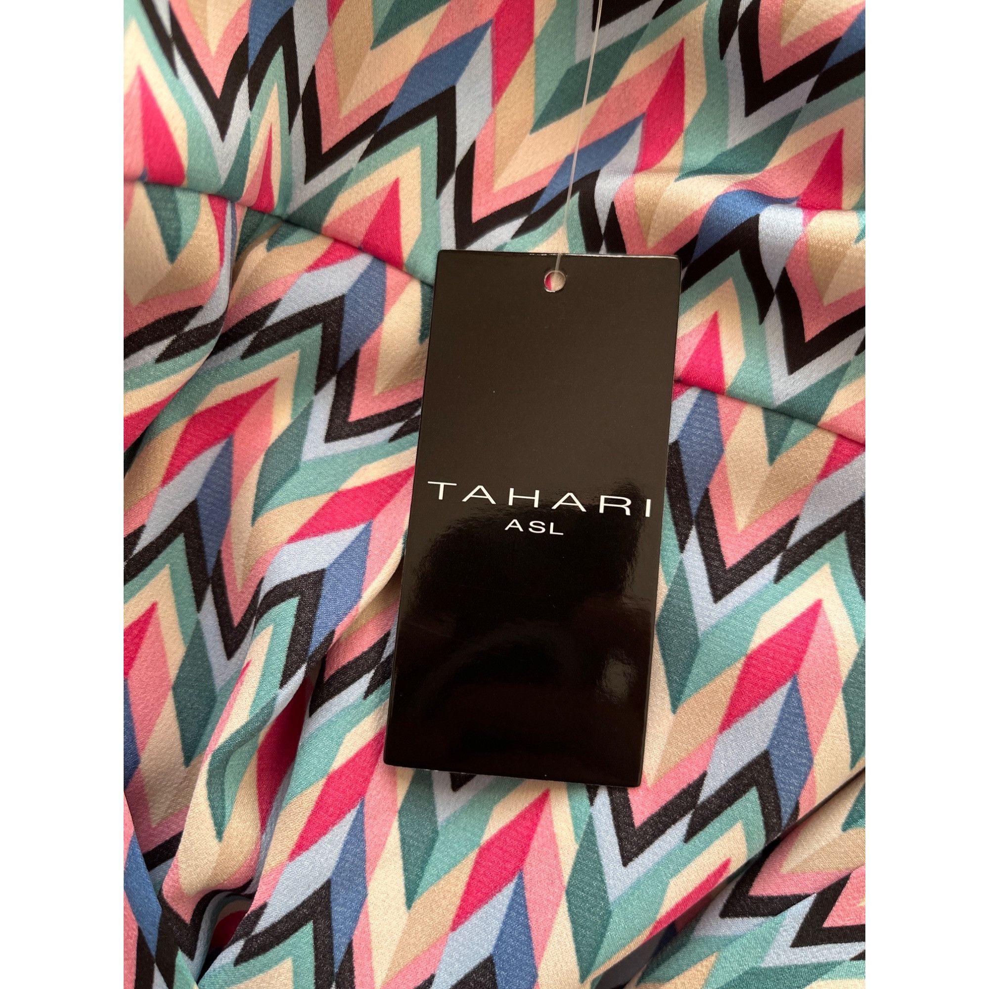 Elie Tahari NWT TAHARI ASL size US12/EU44 pink and turquoise abstract sa Size L / US 10 / IT 46 - 10 Thumbnail