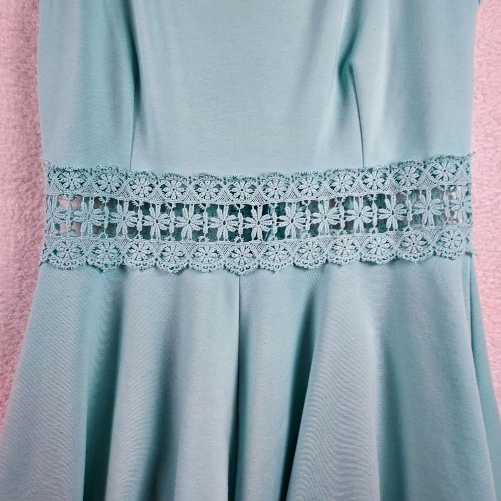 Vintage Altar'd State Women’s Teal Sleeveless Fit and Flare Dress Crochet Waist Size M Size M / US 6-8 / IT 42-44 - 2 Thumbnail