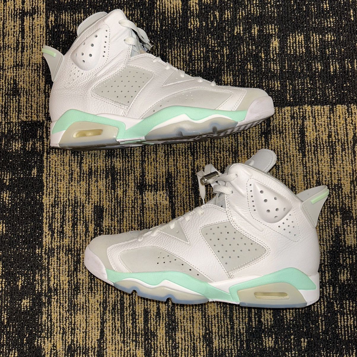 Jordan Brand × Nike WMNS AIR JORDAN 6 RETRO Size US 11 / IT 41 - 3 Thumbnail