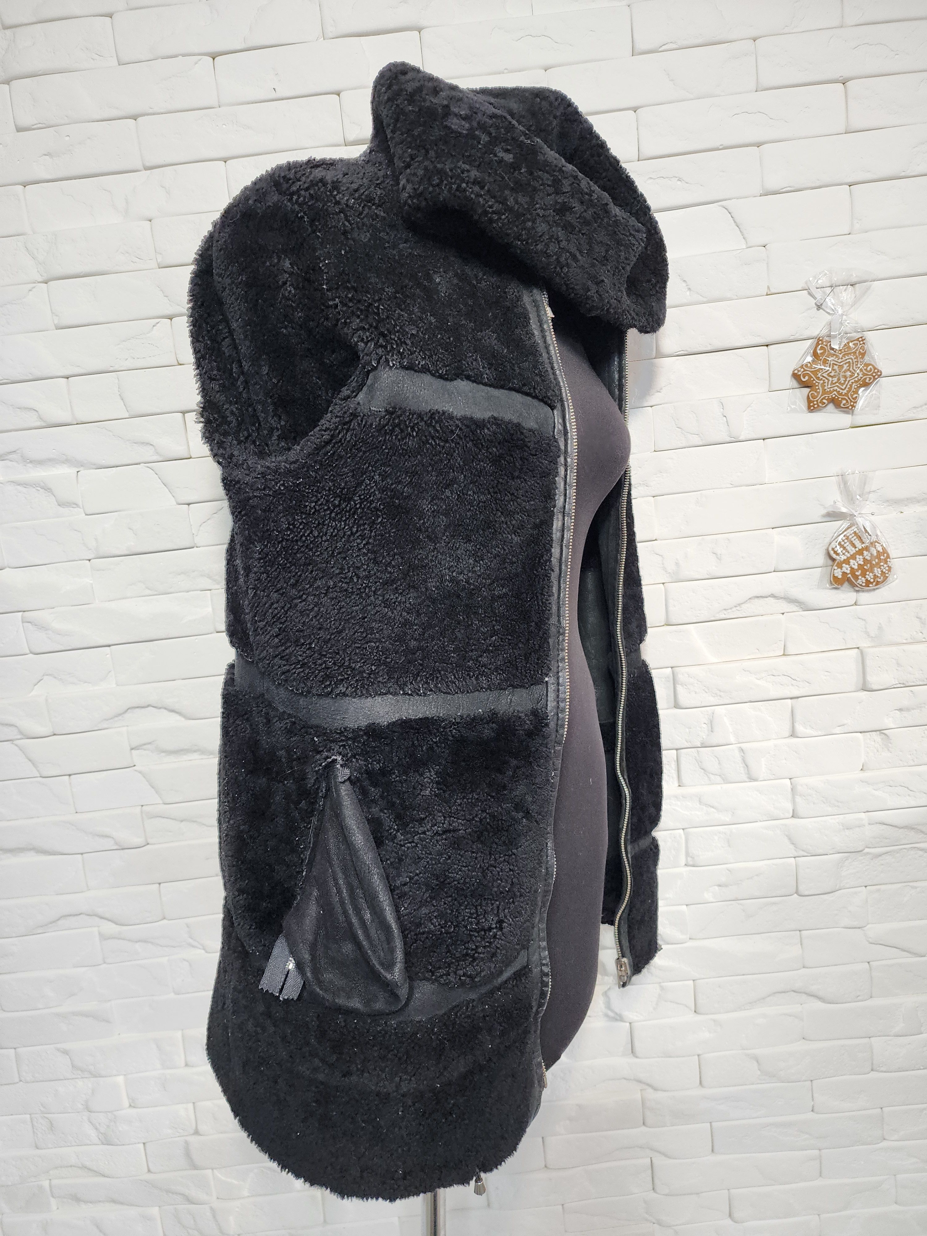 Furla Black Sheepskin Coat: Women's Genuine Fur Hooded Jacket Size L / US 10 / IT 46 - 8 Thumbnail