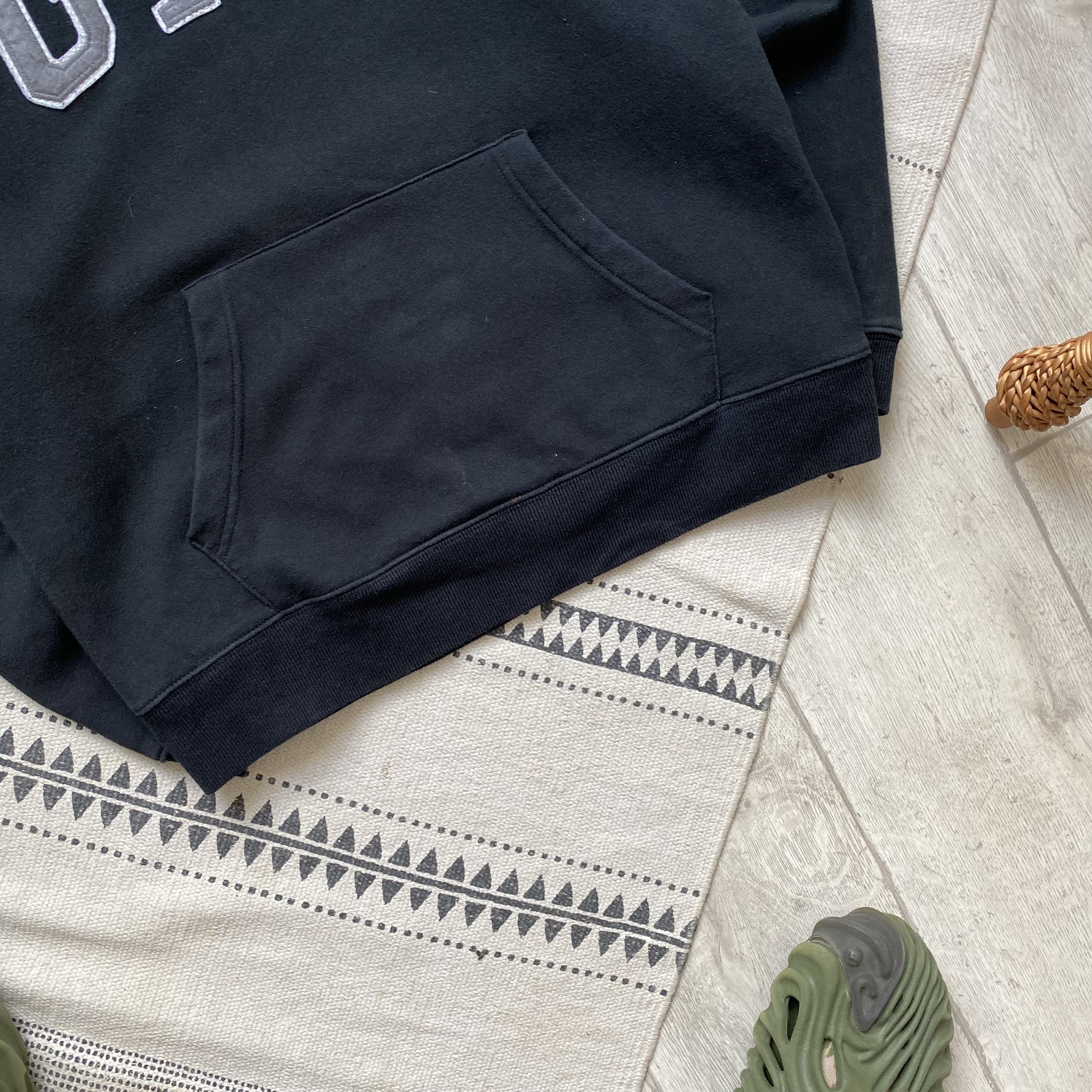 Gap 🕷️Vintage 00s GAP hoodie Black Y2K center logo Size US S / EU 44-46 / 1 - 3 Thumbnail