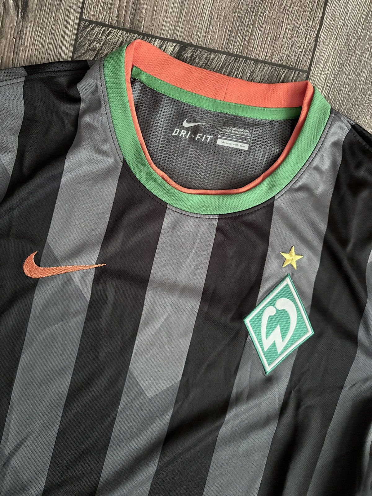 Nike Werder Bremen 2014/2015 Away Football Player Issue Jersey Size US L / EU 52-54 / 3 - 2 Thumbnail