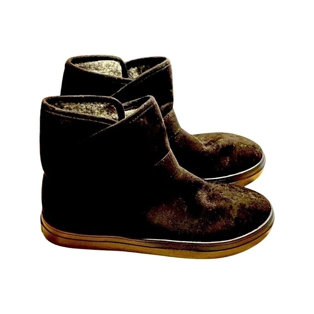 Crocs WOMEN’S CROC Synthetic Suede Lodgepoint Booties Size 5. Size US 5 / IT 35 - 2 Thumbnail